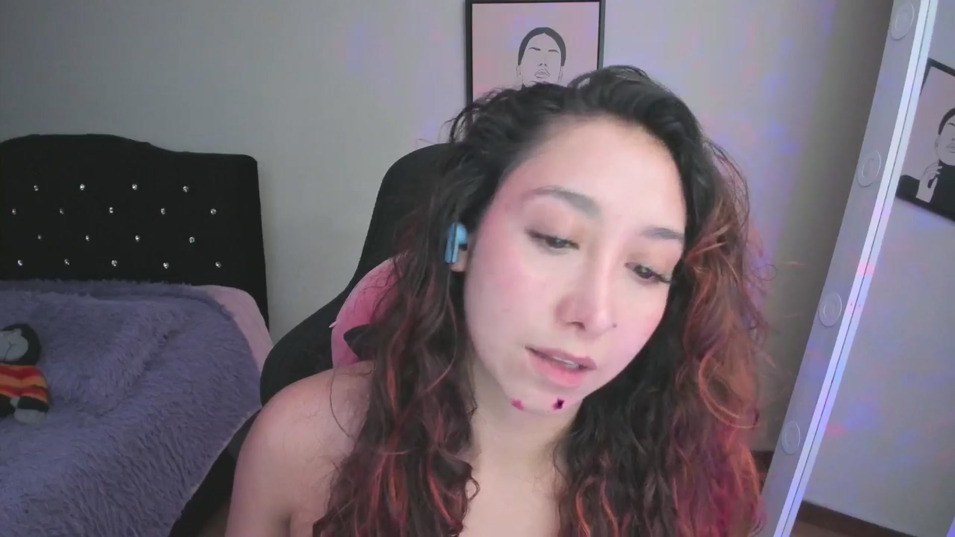 Gallery image thumbnail from Cristal_kat's myfreecams stream on, 12/03/2025, 07:56 image 3 of 20