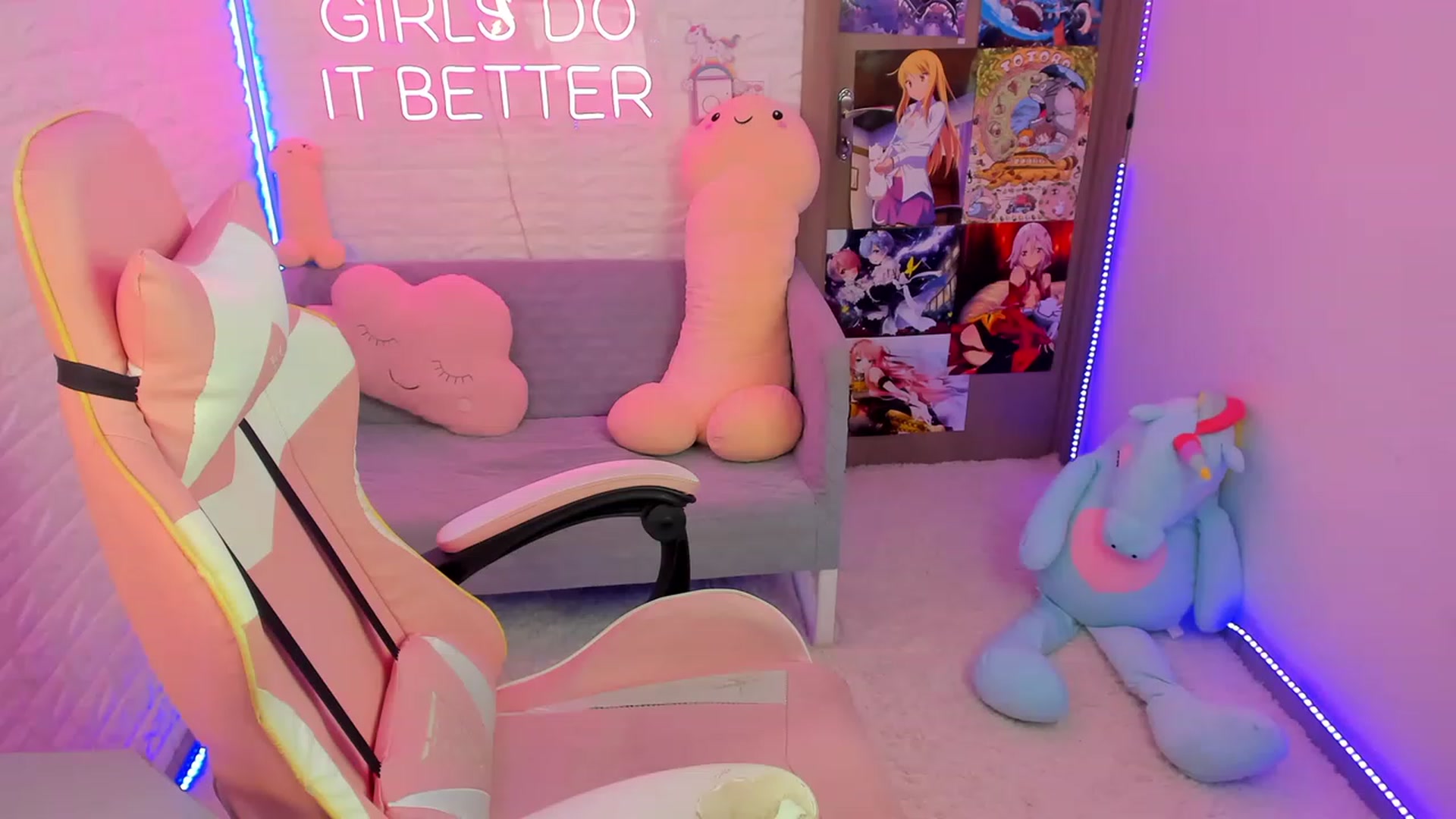 Gallery image thumbnail from CristiRose's myfreecams stream on, 11/20/2022, 19:29 image 18 of 20