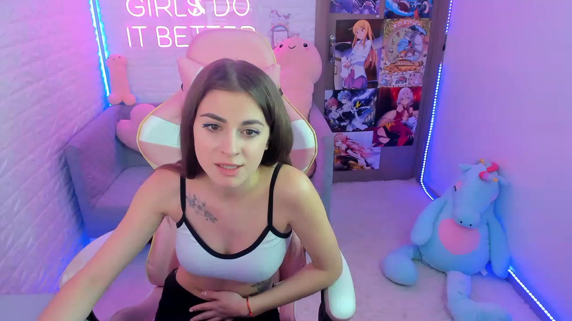 Gallery image thumbnail from CristiRose's myfreecams stream on, 11/20/2022, 19:29 image 8 of 20