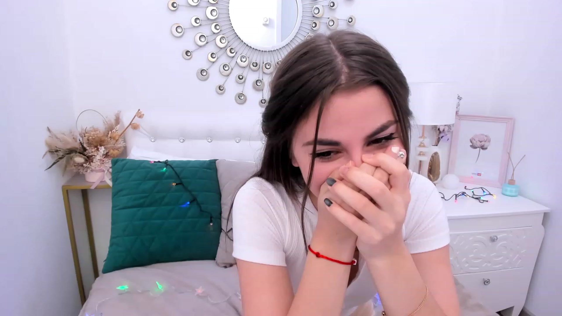 Gallery image thumbnail from CristiRose's myfreecams stream on, 11/22/2022, 17:06 image 11 of 20