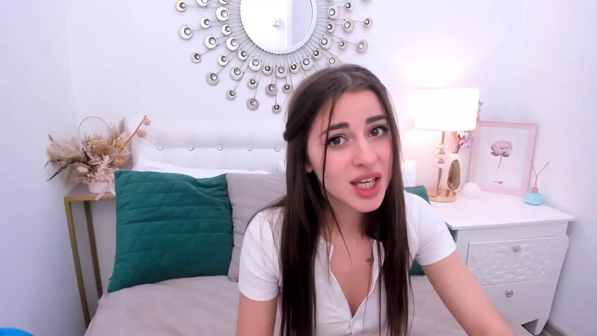 Gallery image thumbnail from CristiRose's myfreecams stream on, 11/22/2022, 18:30 image 6 of 20