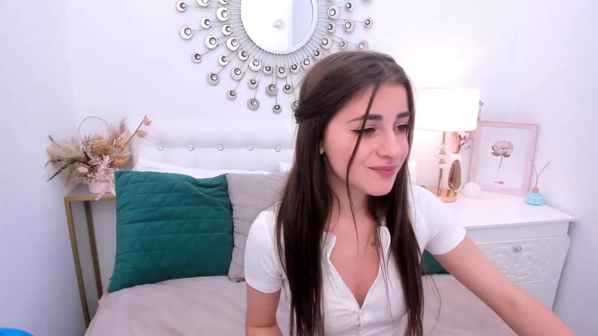 Gallery image thumbnail from CristiRose's myfreecams stream on, 11/22/2022, 18:30 image 4 of 20