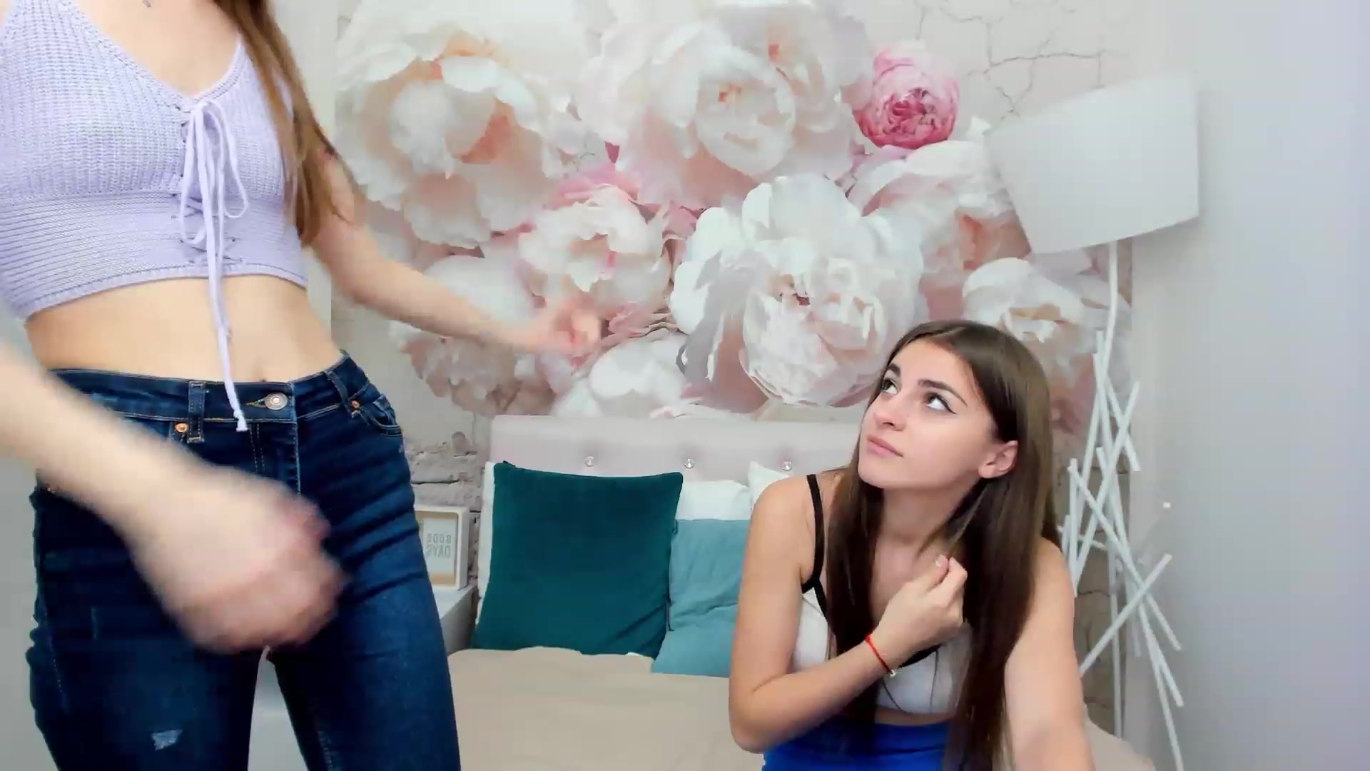 Gallery image thumbnail from CristiRose's myfreecams stream on, 11/23/2022, 16:11 image 20 of 20