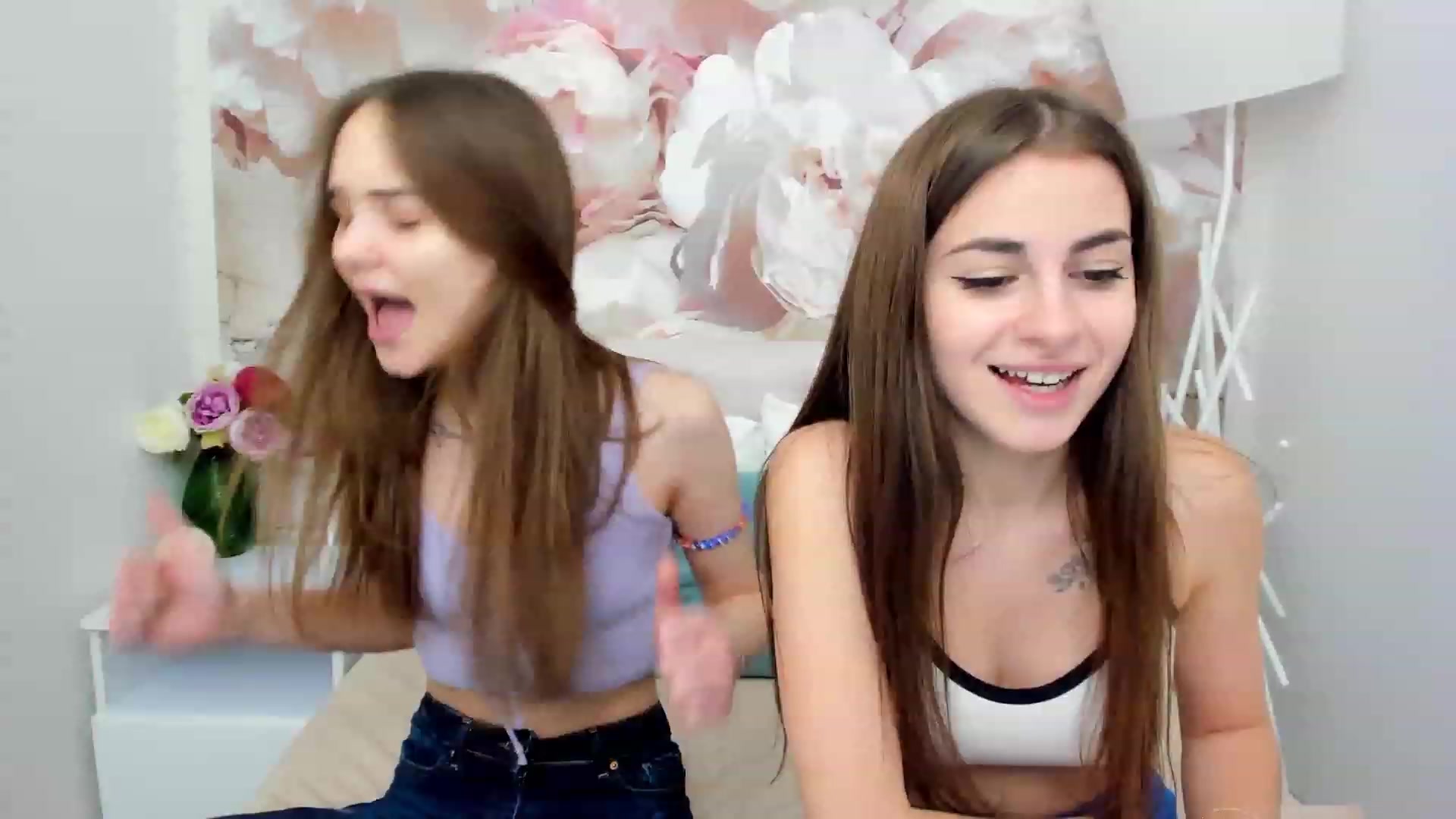 Gallery image thumbnail from CristiRose's myfreecams stream on, 11/23/2022, 17:54 image 12 of 20
