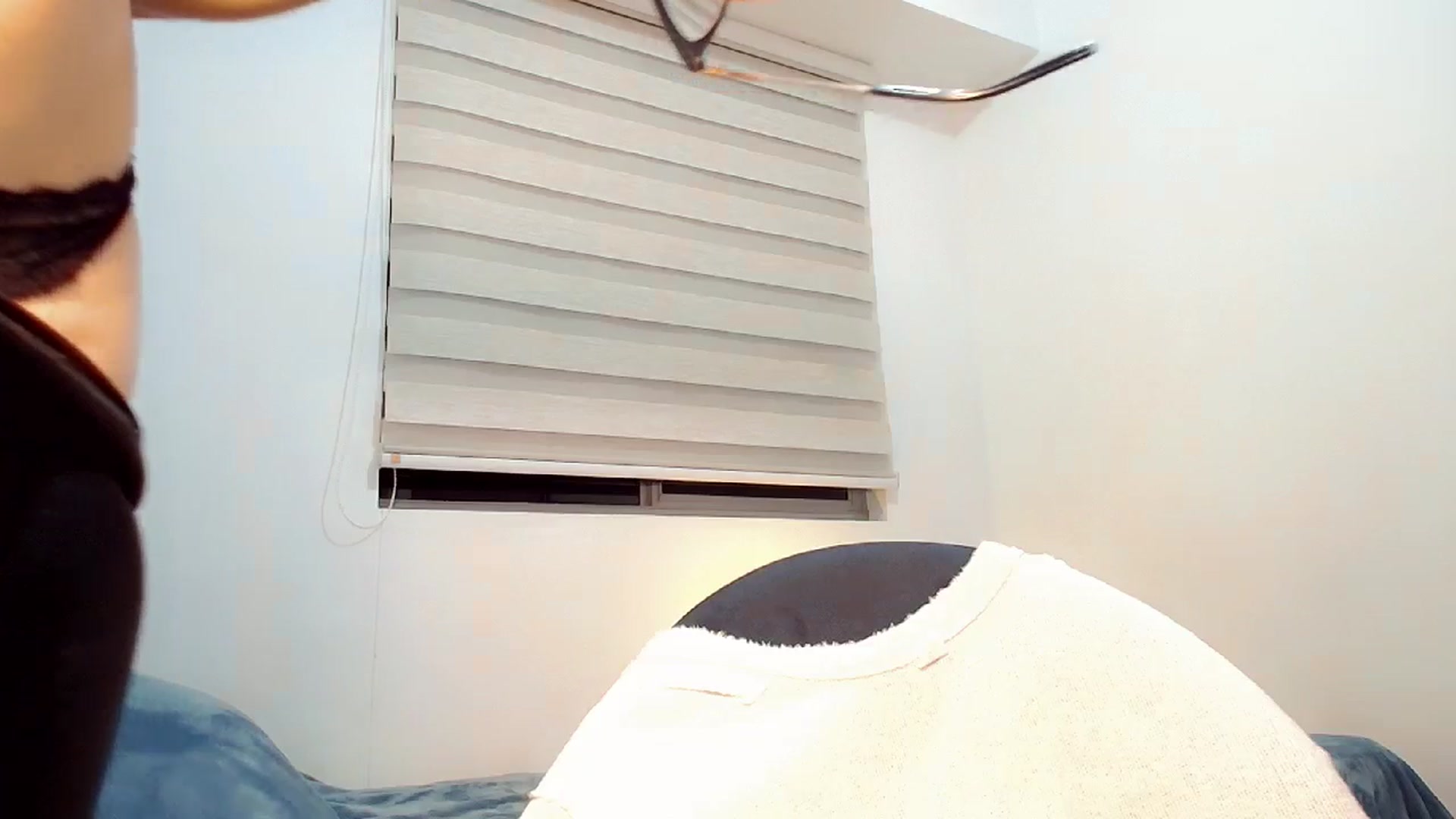 Gallery image thumbnail from CristinMiller's myfreecams stream on, 12/19/2023, 08:20 image 12 of 20