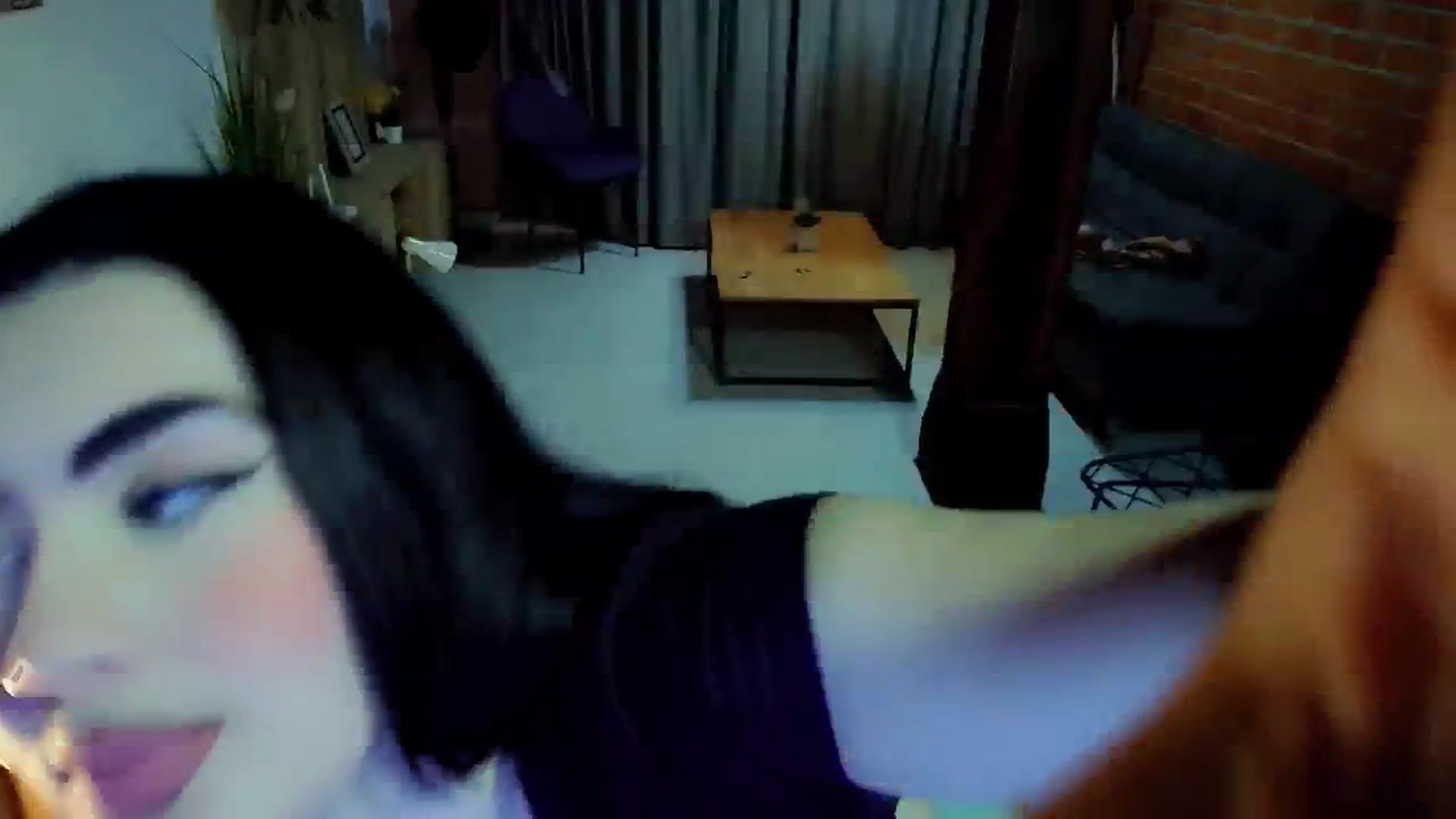 Gallery image thumbnail from CristinMiller's myfreecams stream on, 12/26/2023, 07:40 image 4 of 20