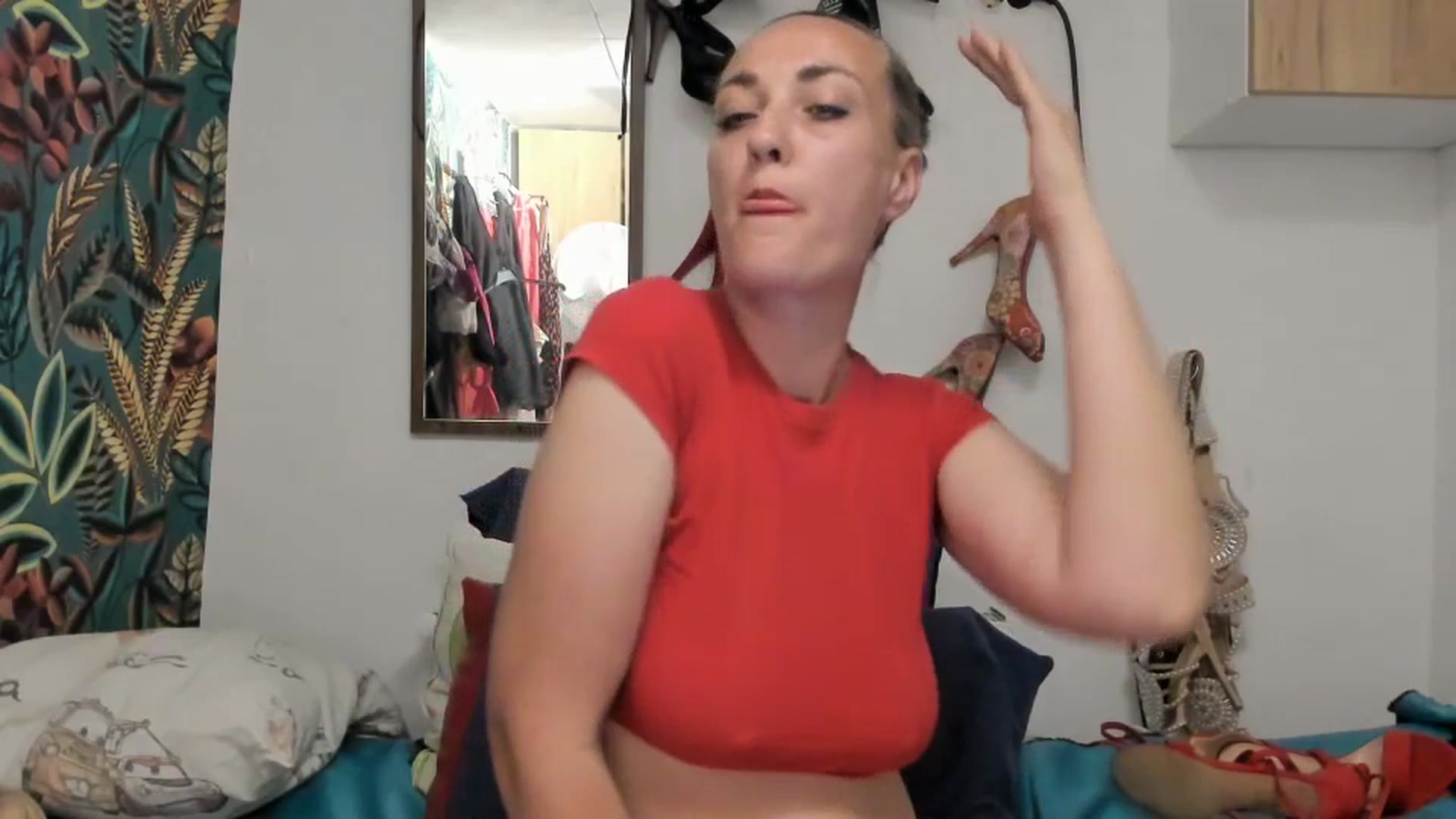 Gallery image thumbnail from Cristina79's myfreecams stream on, 04/27/2025, 11:36 image 15 of 20