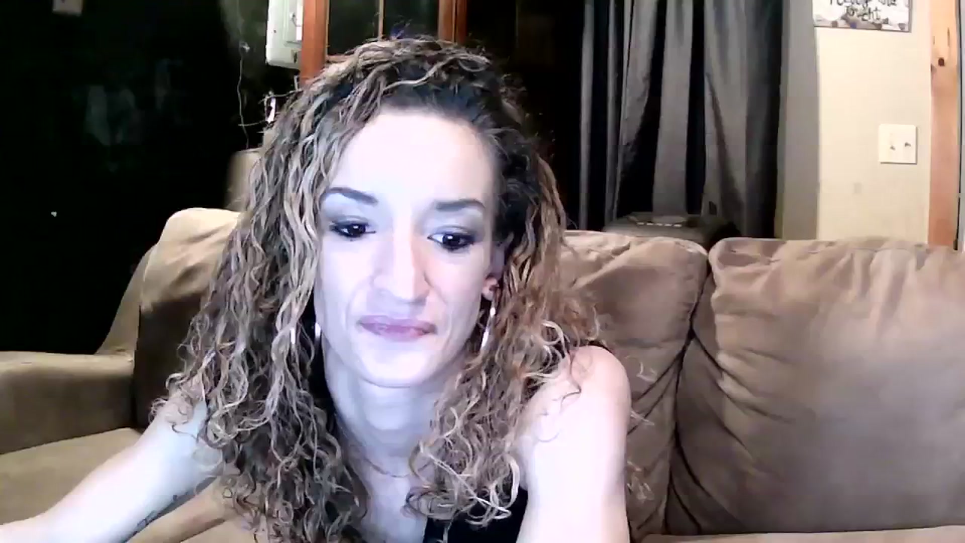 Gallery image thumbnail from Cristinagb's myfreecams stream on, 12/27/2023, 09:11 image 1 of 20