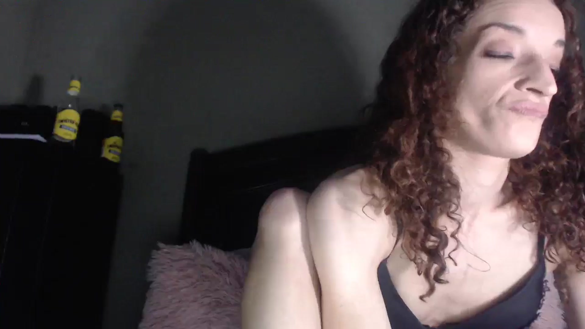 Gallery image thumbnail from Cristinagb's myfreecams stream on, 02/10/2025, 08:39 image 2 of 20