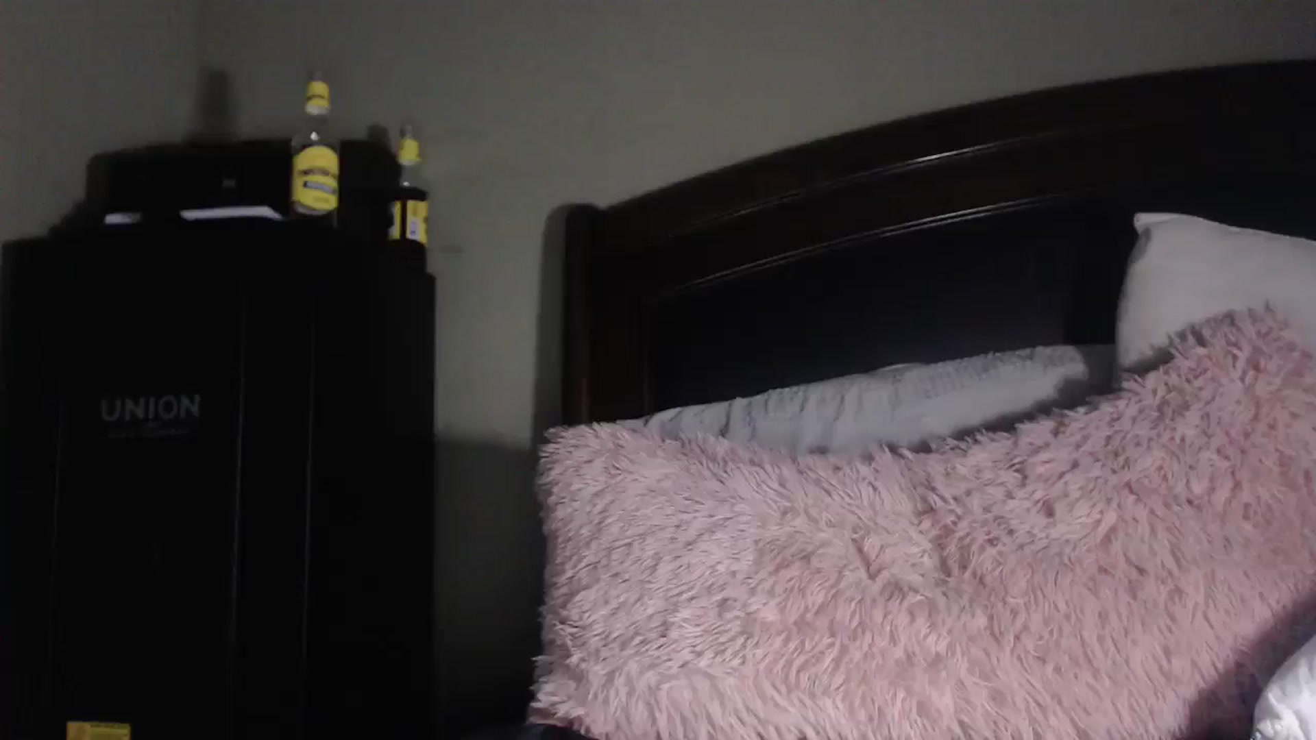 Gallery image thumbnail from Cristinagb's myfreecams stream on, 02/10/2025, 08:39 image 11 of 20