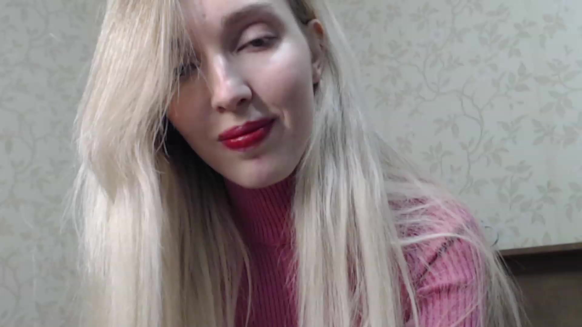 Gallery image thumbnail from CristyGT's myfreecams stream on, 11/28/2022, 01:06 image 2 of 20