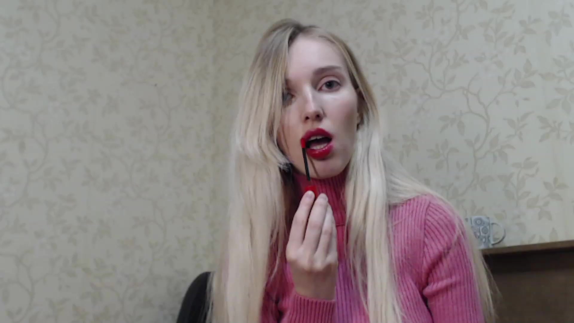 Gallery image thumbnail from CristyGT's myfreecams stream on, 11/28/2022, 01:06 image 8 of 20