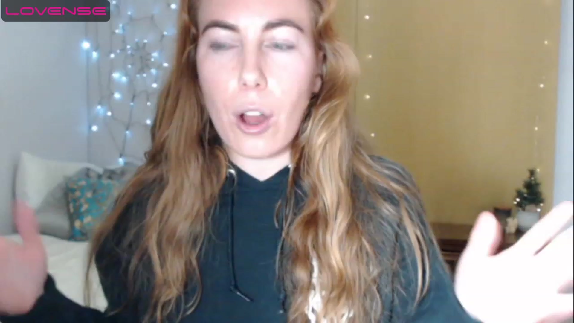 Gallery image thumbnail from CrrimsonKitty's myfreecams stream on, 05/06/2023, 19:11 image 1 of 20