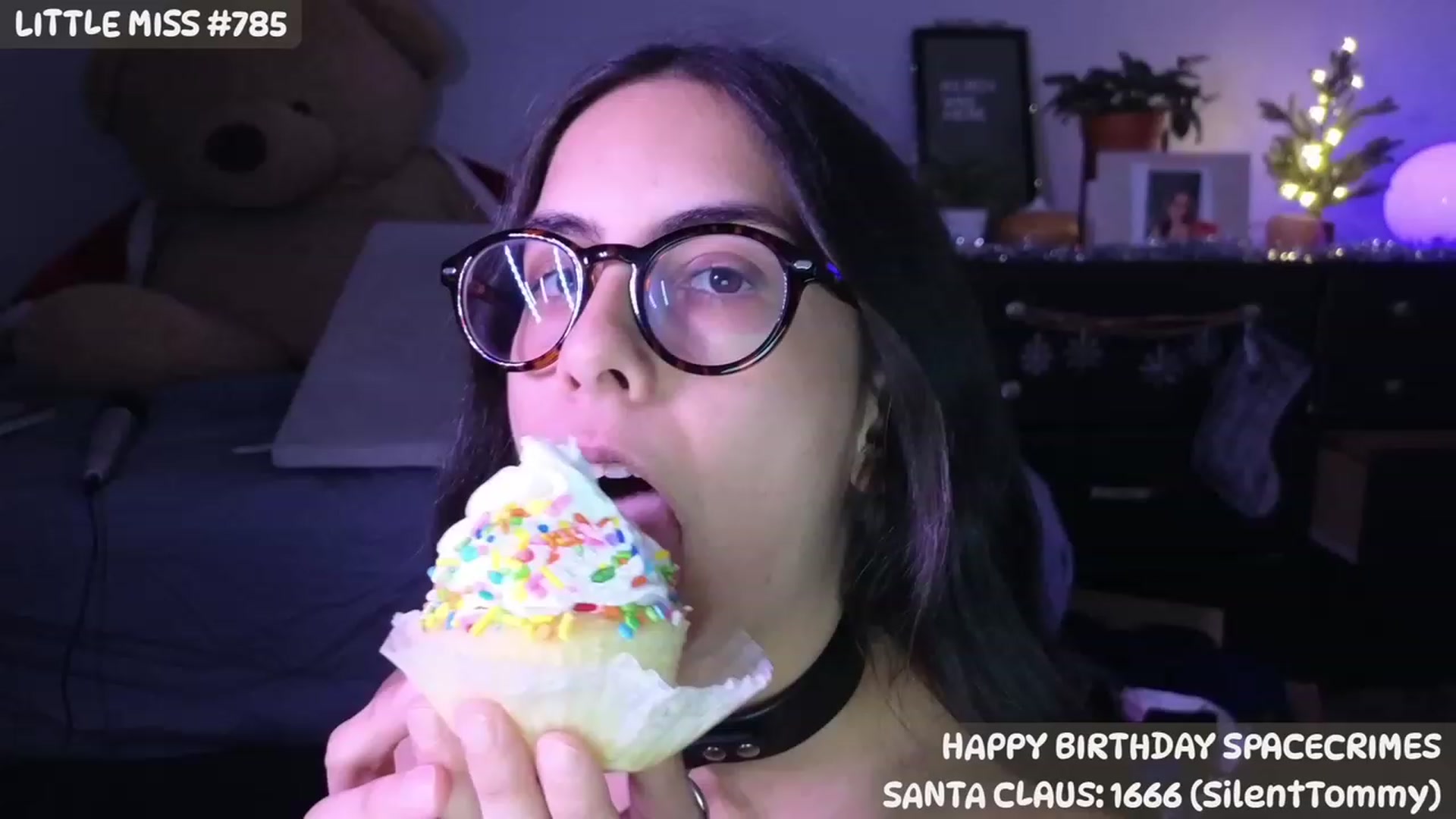 Gallery image thumbnail from Crus_Ty's myfreecams stream on, 12/05/2022, 24:28 image 7 of 20