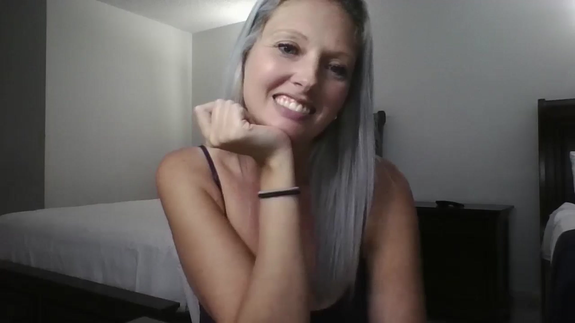 Gallery image thumbnail from Crystaaal's myfreecams stream on, 12/24/2025, 04:21 image 15 of 20