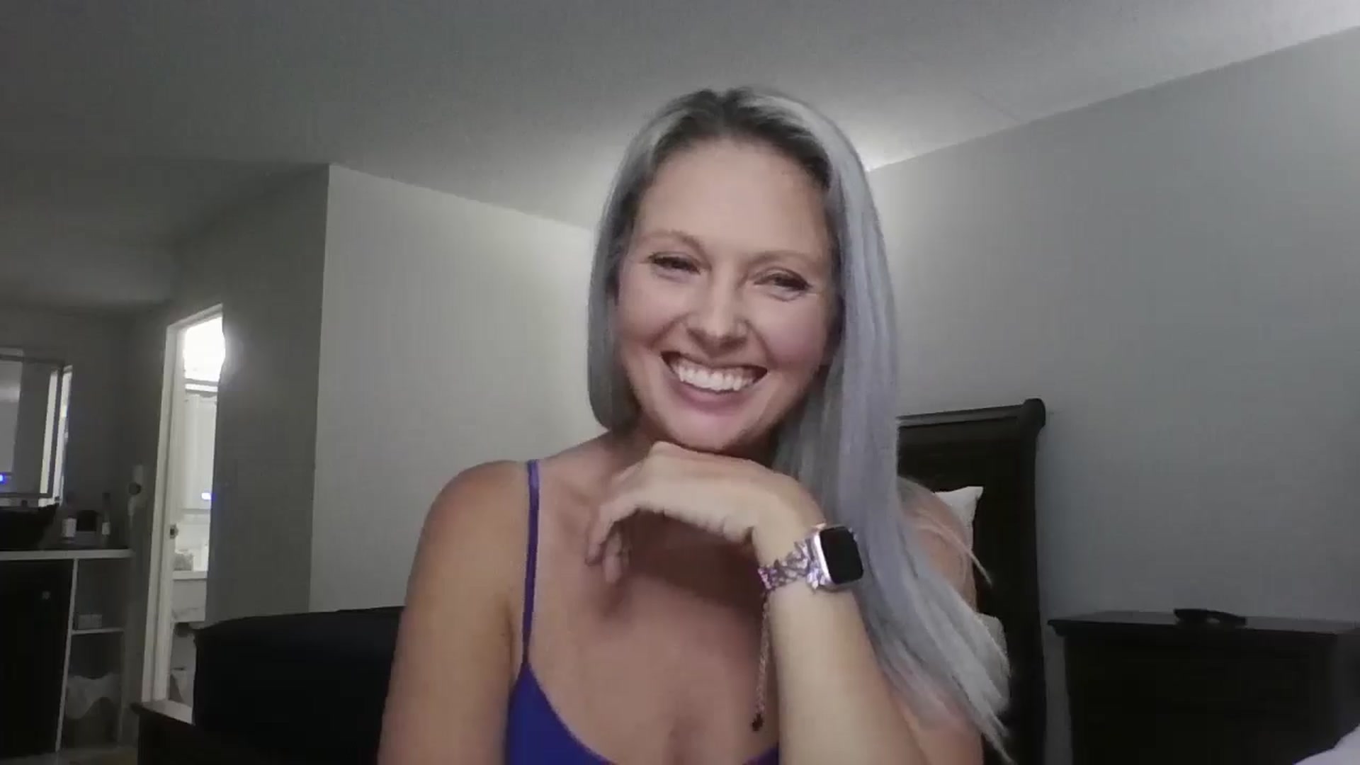 Gallery image thumbnail from Crystaaal's myfreecams stream on, 12/28/2025, 21:29 image 5 of 20