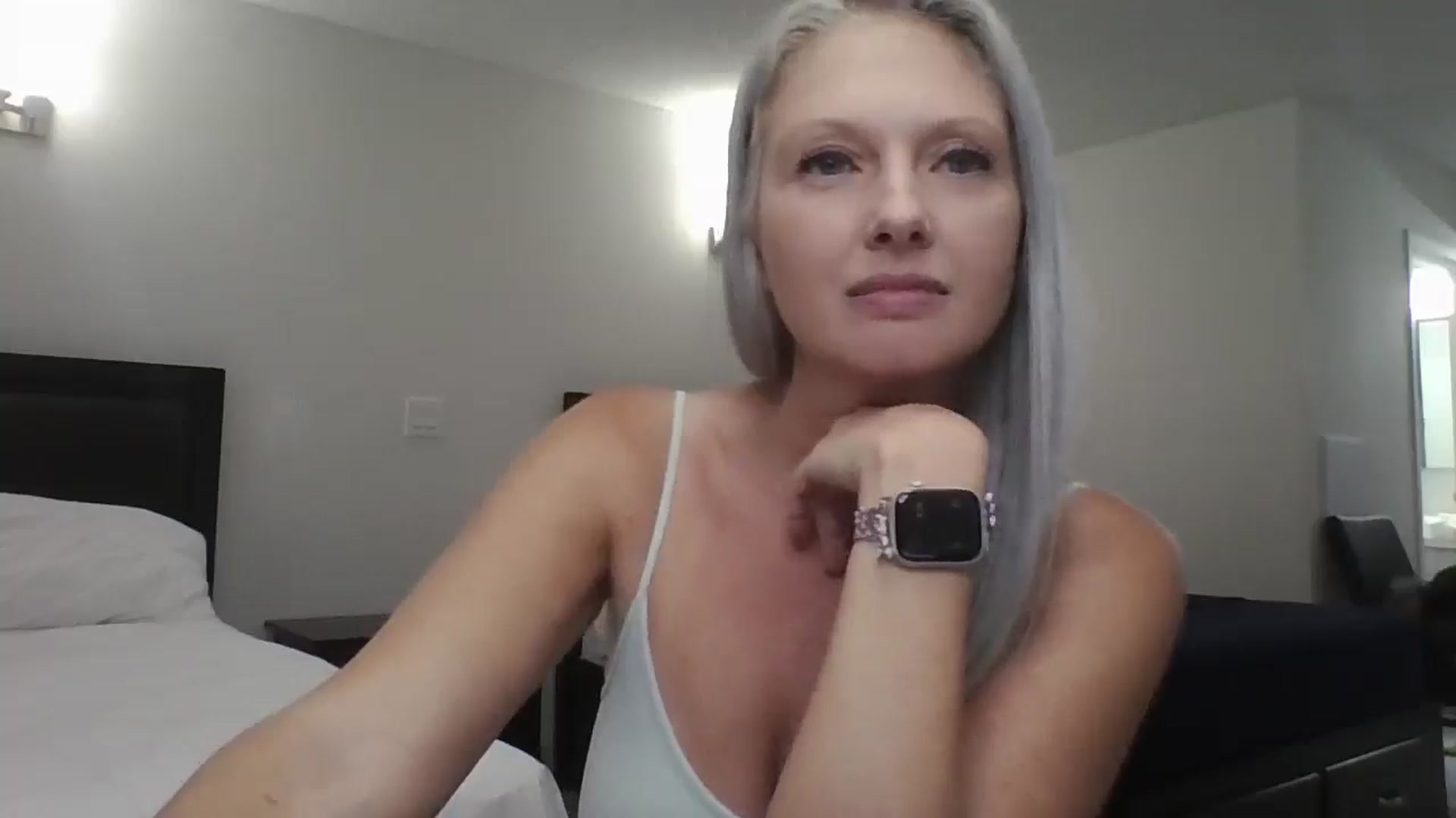 Gallery image thumbnail from Crystaaal's myfreecams stream on, 01/05/2026, 02:44 image 19 of 20