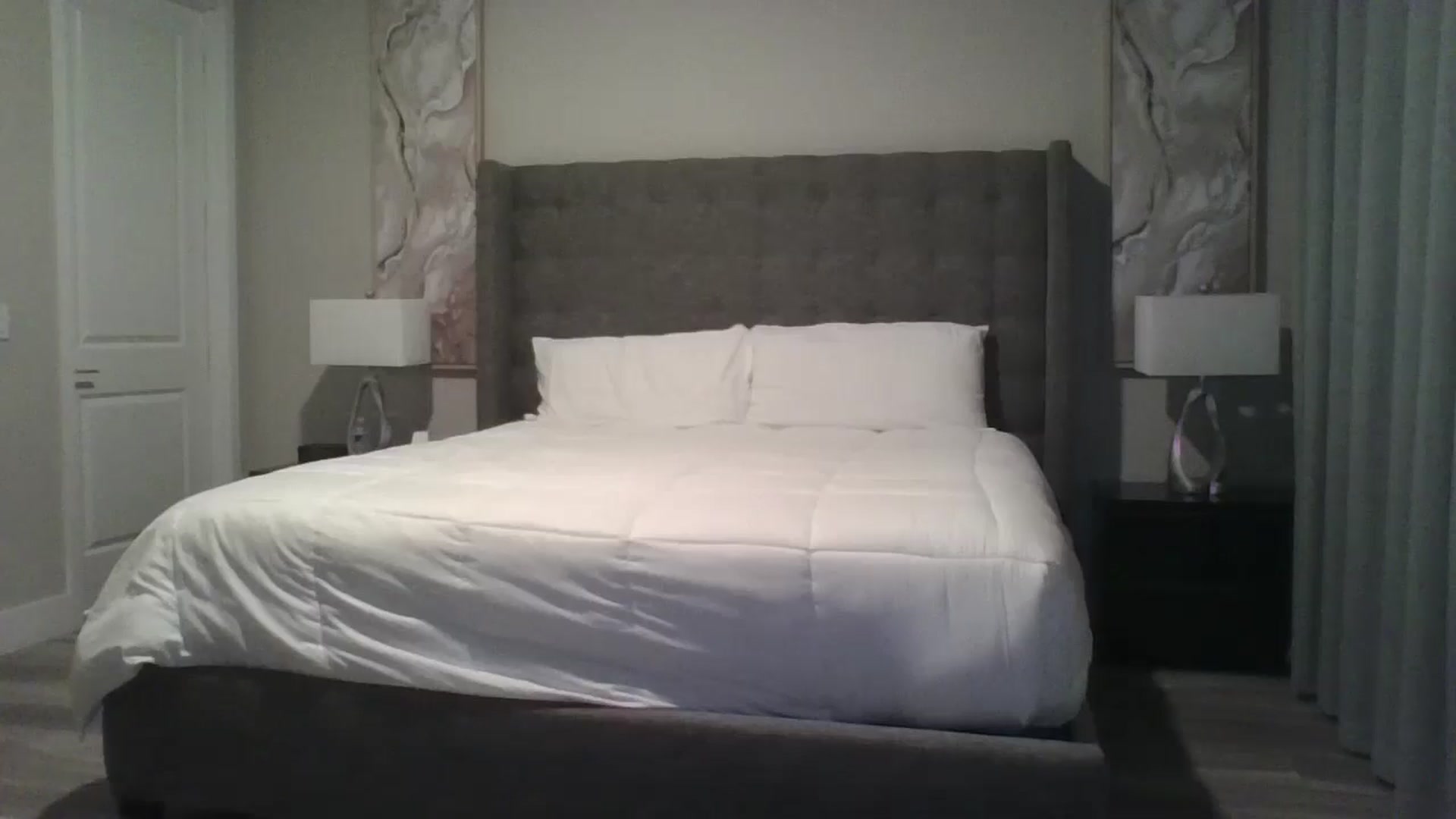 Gallery image thumbnail from Crystaaal's myfreecams stream on, 01/12/2026, 03:15 image 12 of 20