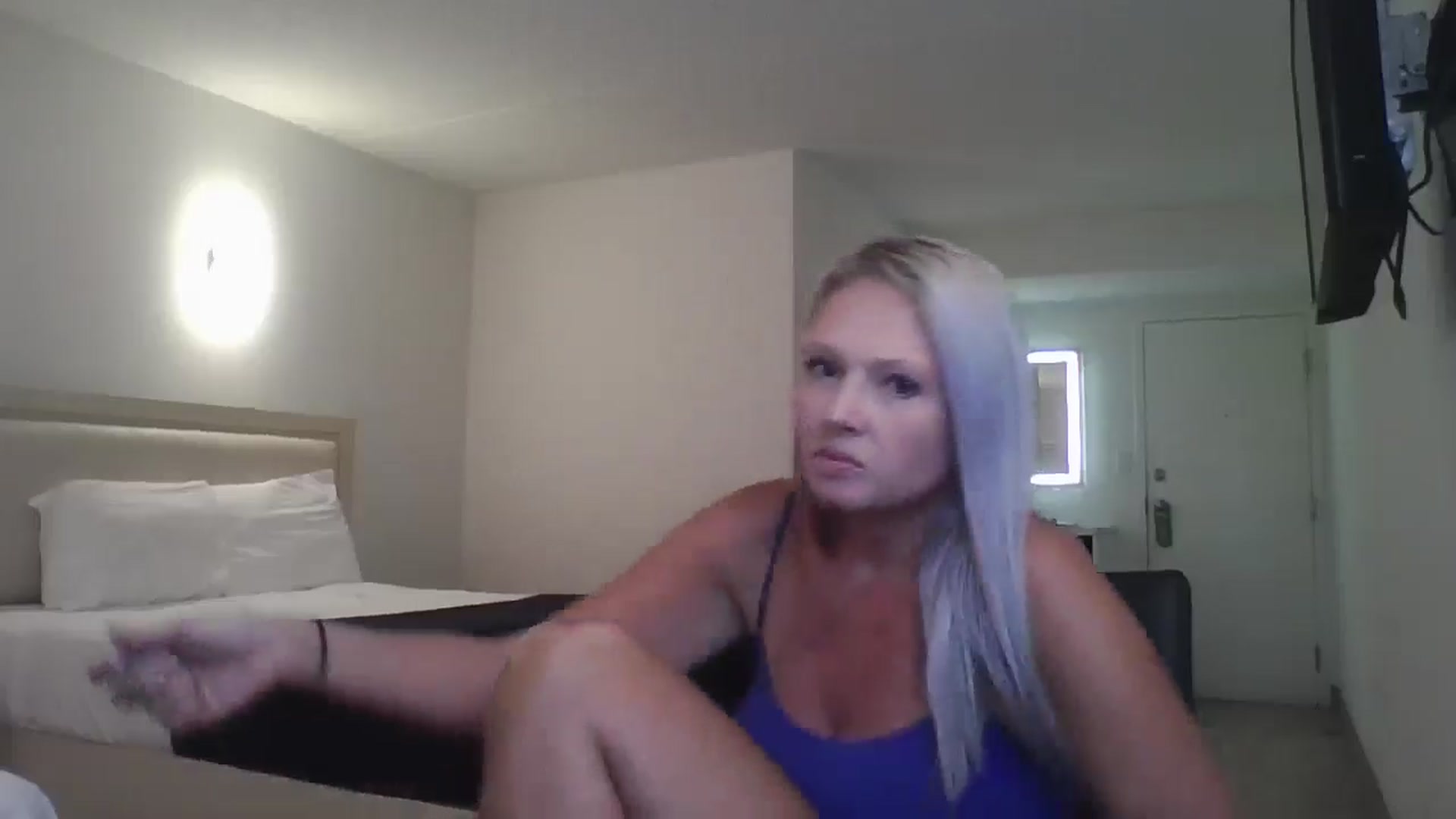 Gallery image thumbnail from Crystaaal's myfreecams stream on, 02/05/2026, 18:58 image 9 of 20