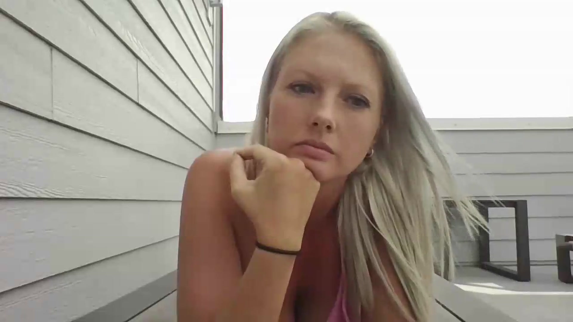 Gallery image thumbnail from Crystaaal's myfreecams stream on, 05/19/2026, 20:42 image 12 of 20