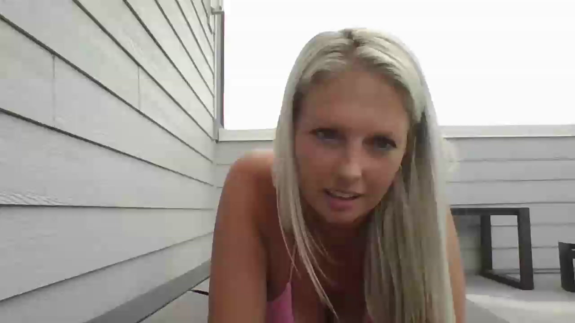 Gallery image thumbnail from Crystaaal's myfreecams stream on, 05/19/2026, 20:42 image 16 of 20