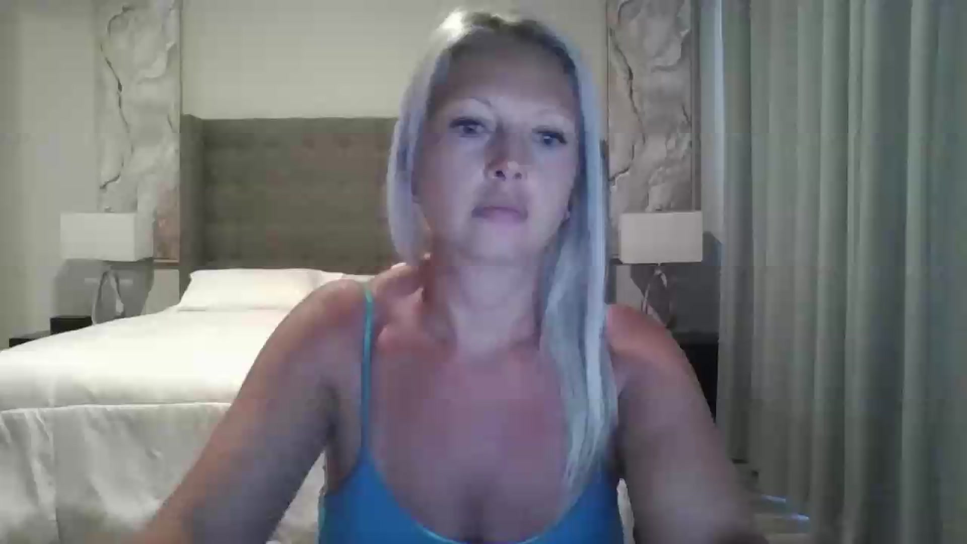 Gallery image thumbnail from Crystaaal's myfreecams stream on, 05/25/2026, 12:05 image 13 of 20