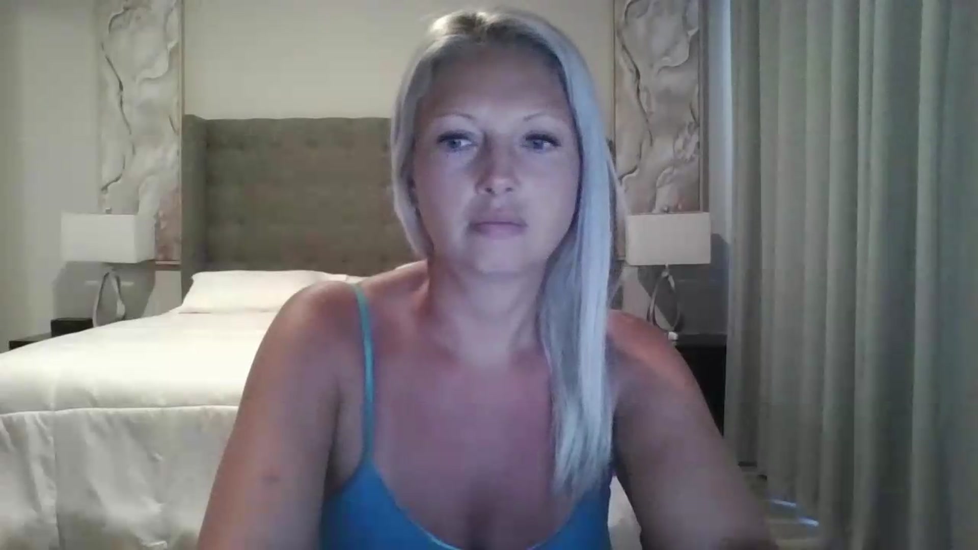 Gallery image thumbnail from Crystaaal's myfreecams stream on, 05/25/2026, 12:05 image 19 of 20
