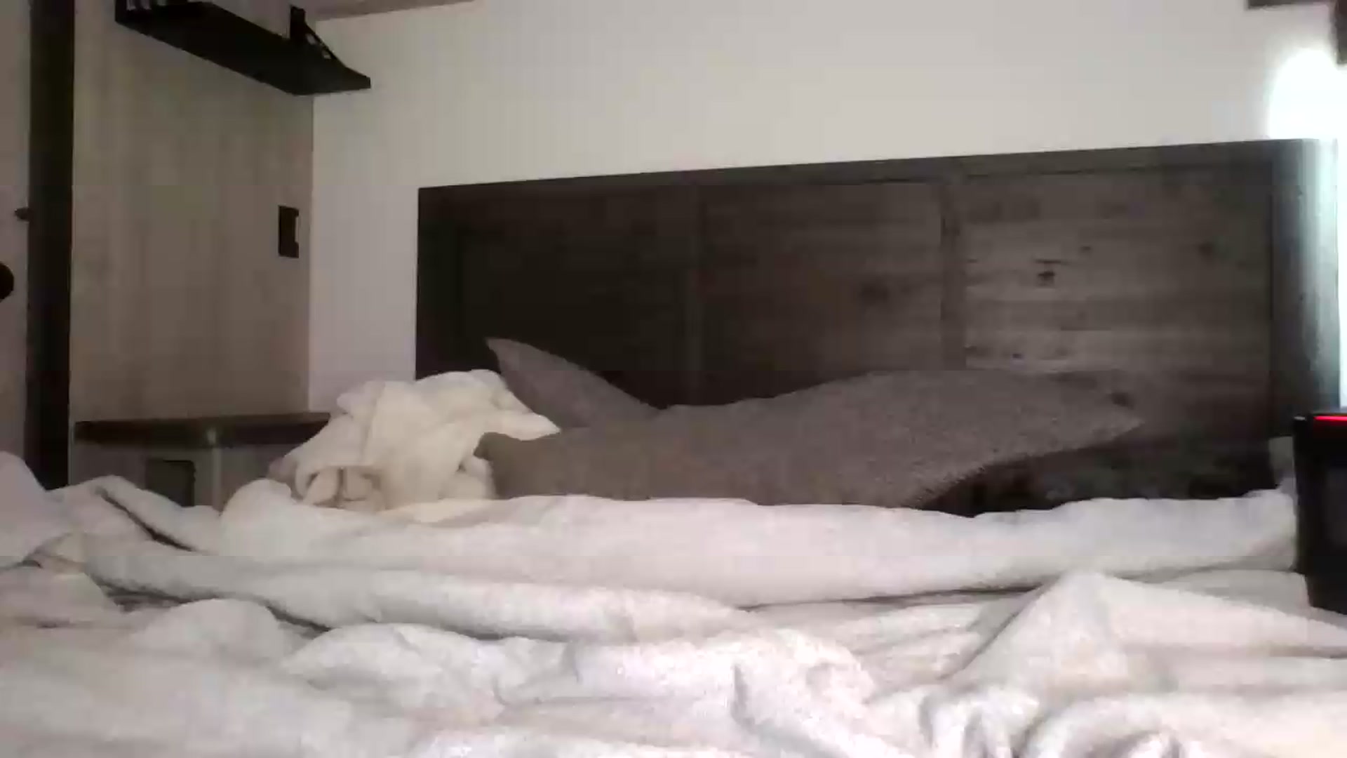 Gallery image thumbnail from Crystaaal's myfreecams stream on, 06/15/2026, 12:44 image 16 of 20