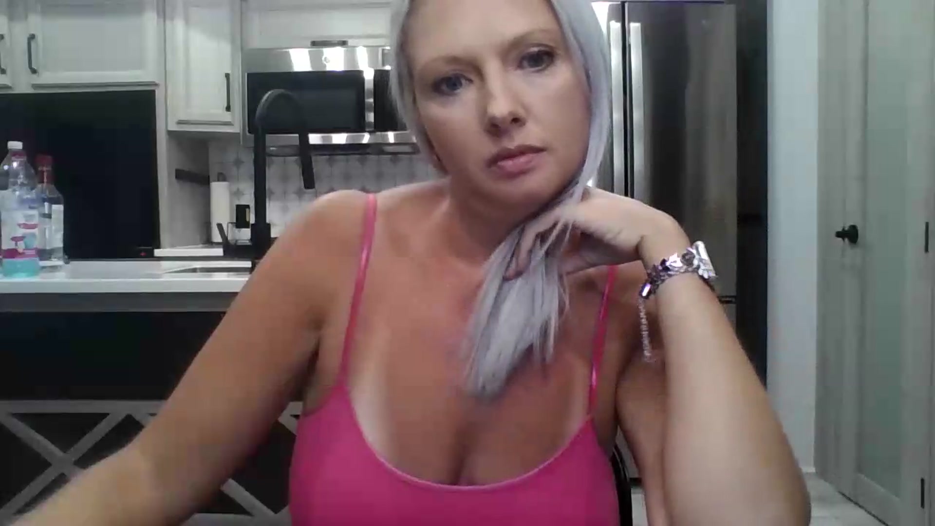 Gallery image thumbnail from Crystaaal's myfreecams stream on, 07/13/2026, 02:53 image 12 of 20