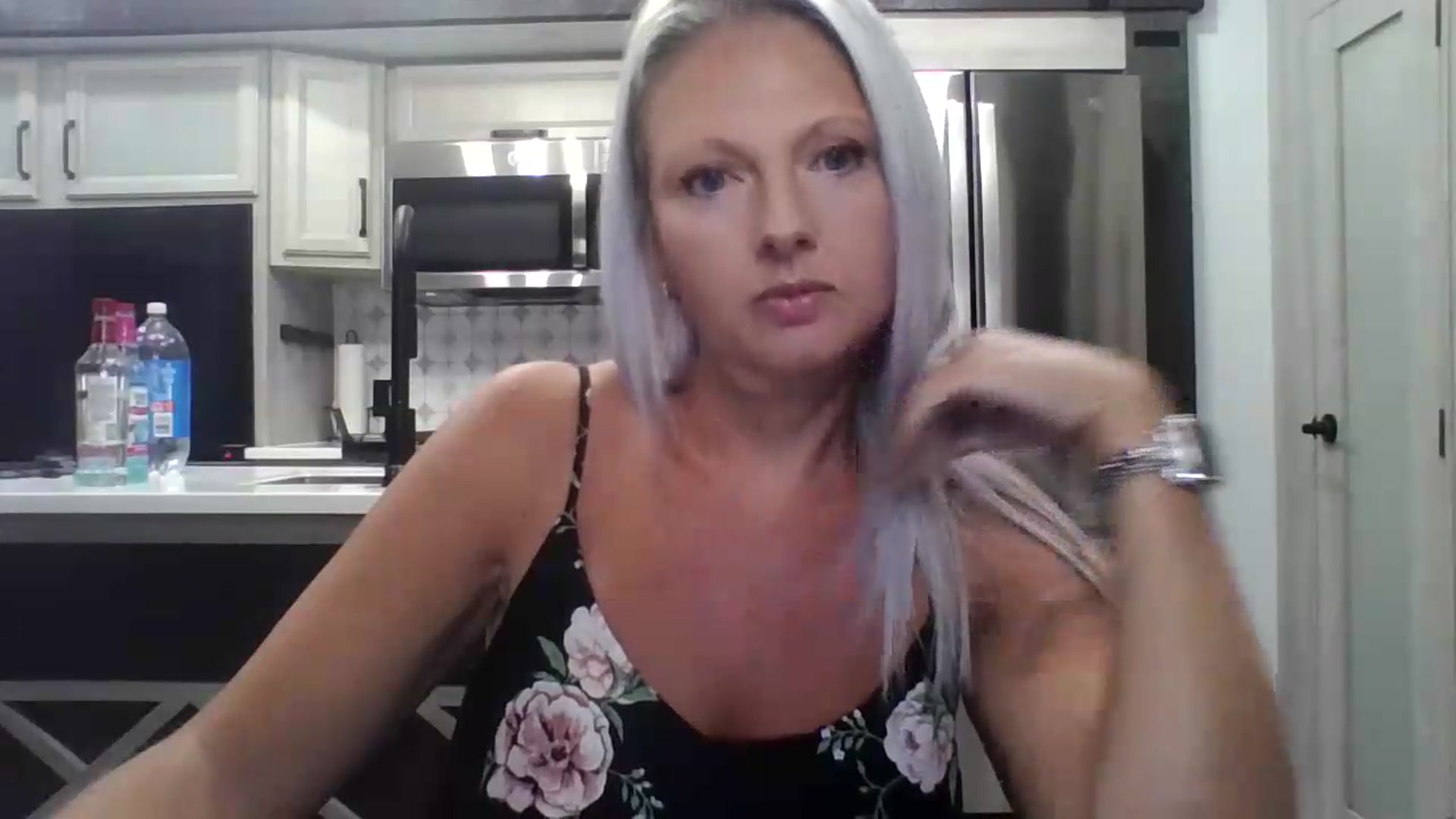 Gallery image thumbnail from Crystaaal's myfreecams stream on, 07/21/2026, 03:07 image 6 of 20