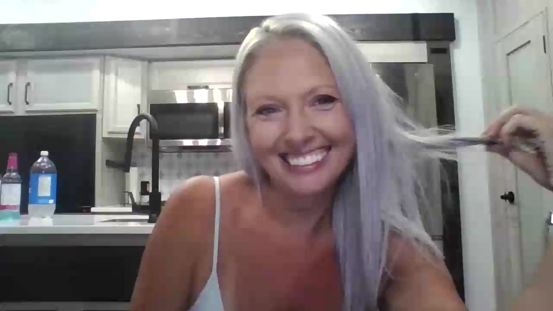 Gallery image thumbnail from Crystaaal's myfreecams stream on, 08/04/2026, 01:46 image 1 of 20