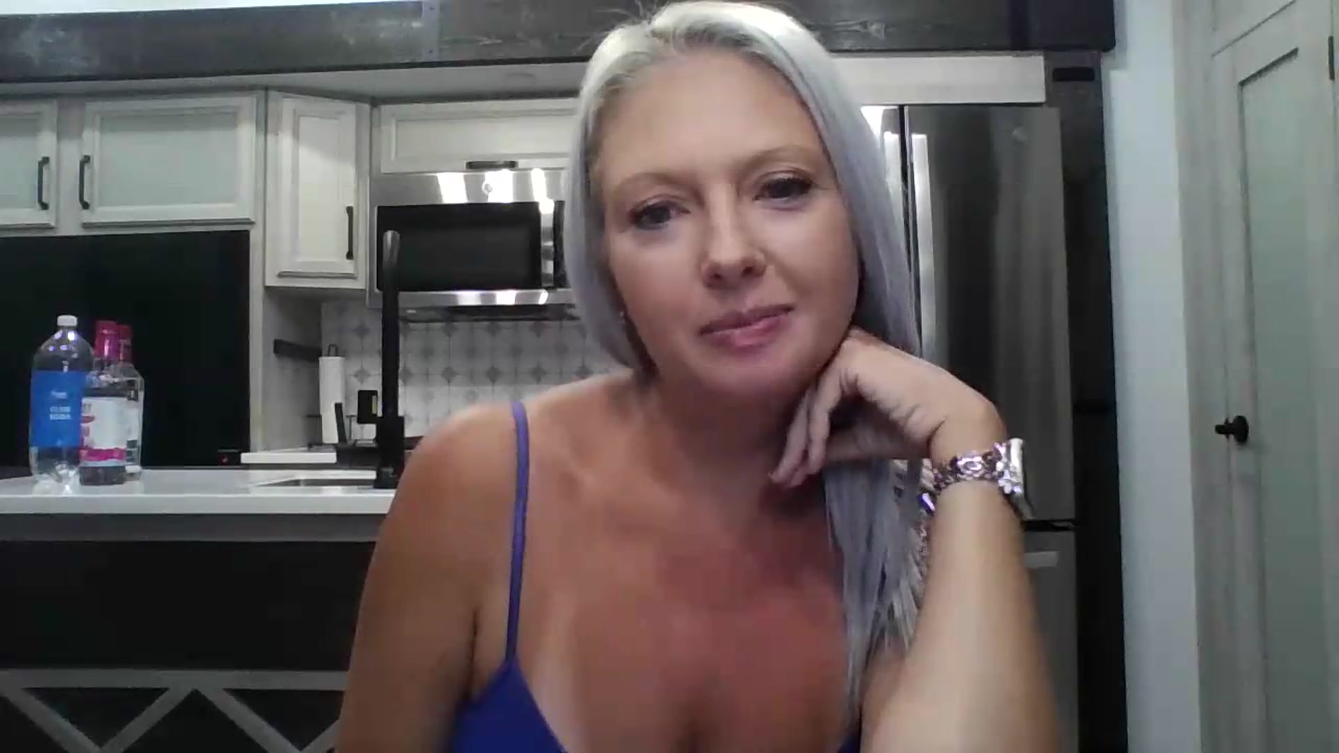 Gallery image thumbnail from Crystaaal's myfreecams stream on, 08/06/2026, 02:30 image 20 of 20