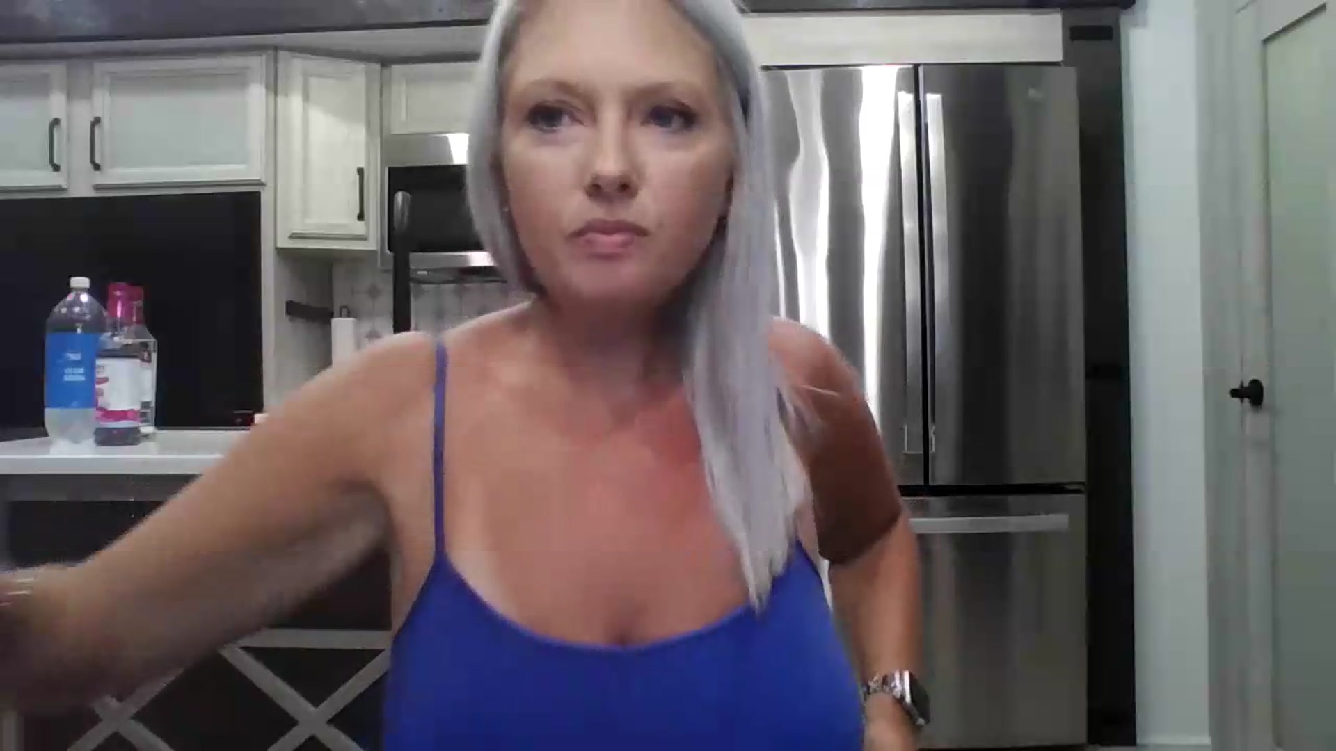 Gallery image thumbnail from Crystaaal's myfreecams stream on, 08/06/2026, 02:30 image 4 of 20