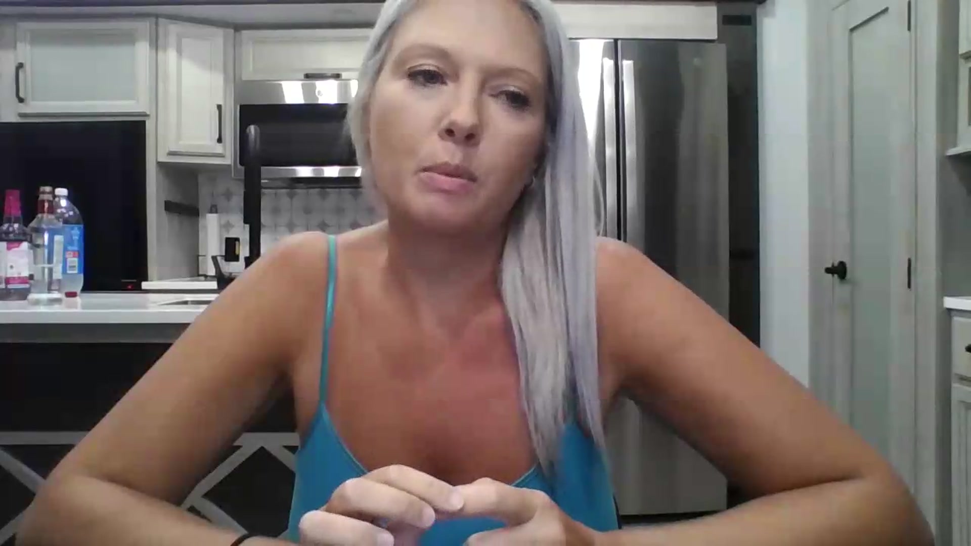 Gallery image thumbnail from Crystaaal's myfreecams stream on, 08/31/2026, 02:56 image 14 of 20
