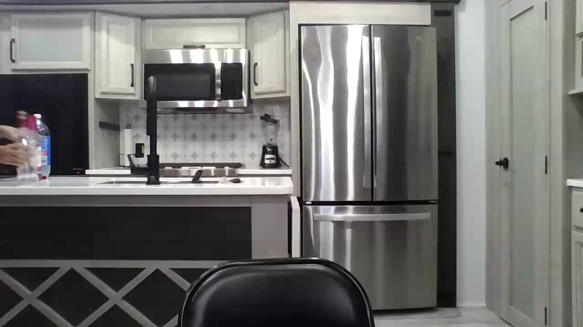 Gallery image thumbnail from Crystaaal's myfreecams stream on, 08/31/2026, 02:56 image 20 of 20