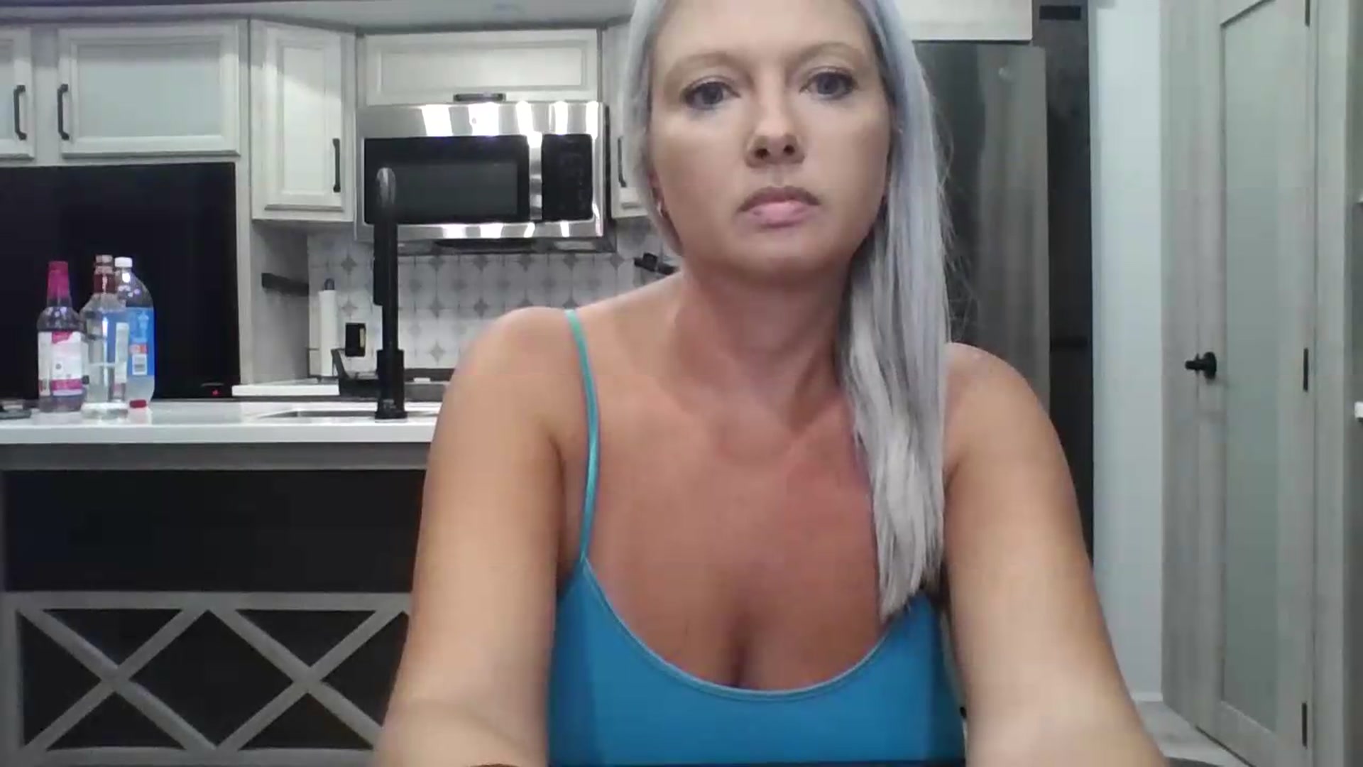 Gallery image thumbnail from Crystaaal's myfreecams stream on, 08/31/2026, 02:56 image 2 of 20