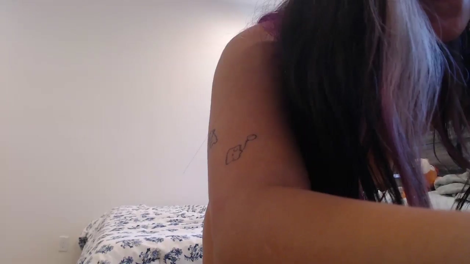 Gallery image thumbnail from CrystalCakes's myfreecams stream on, 11/09/2025, 23:28 image 2 of 20