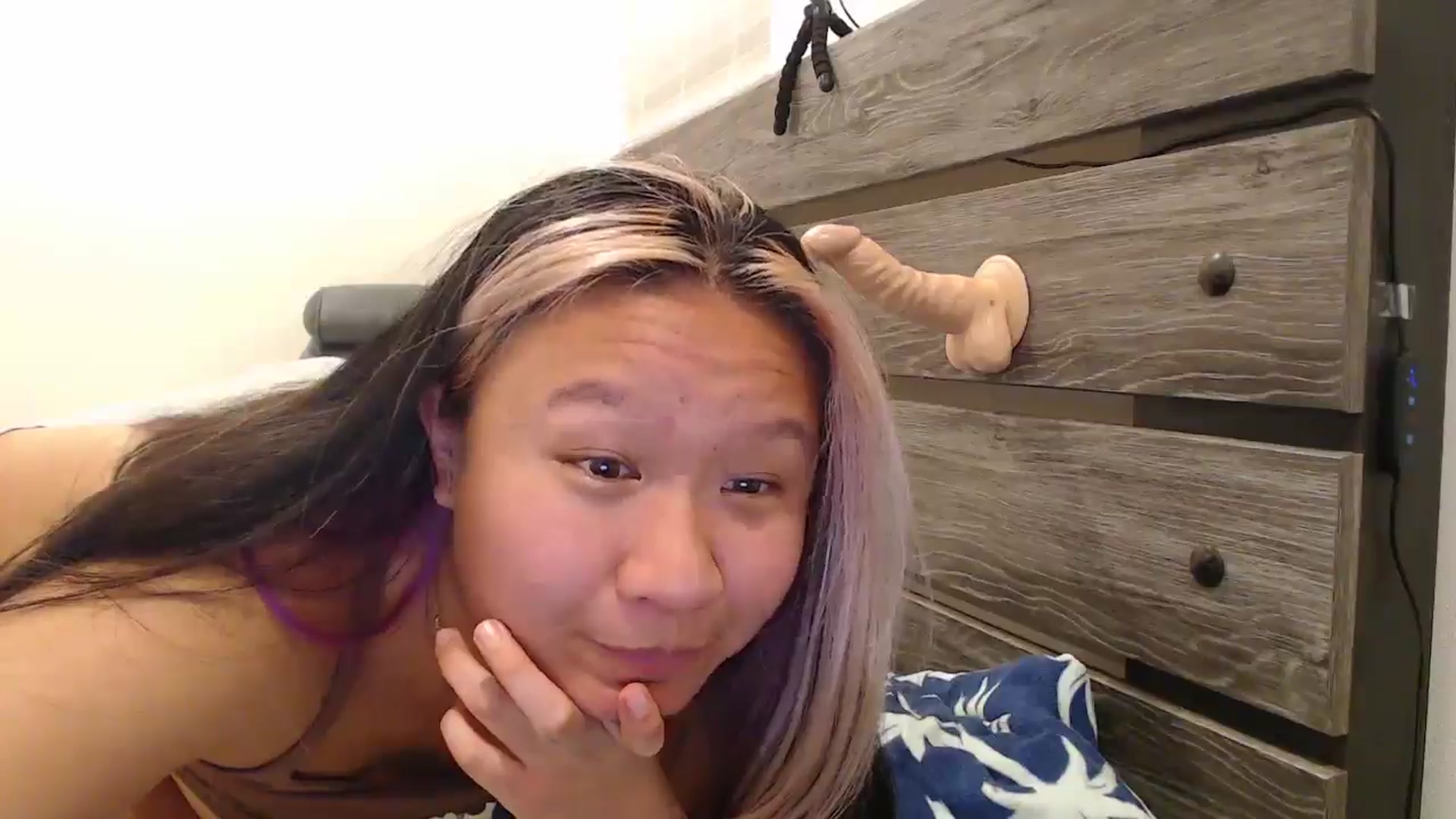 Gallery image thumbnail from CrystalCakes's myfreecams stream on, 11/26/2025, 08:23 image 10 of 20