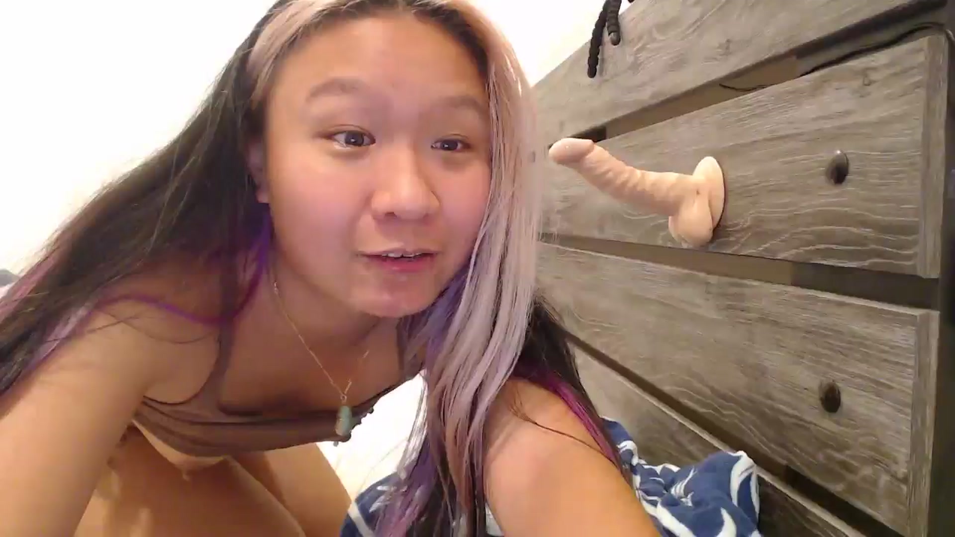 Gallery image thumbnail from CrystalCakes's myfreecams stream on, 11/26/2025, 08:23 image 12 of 20