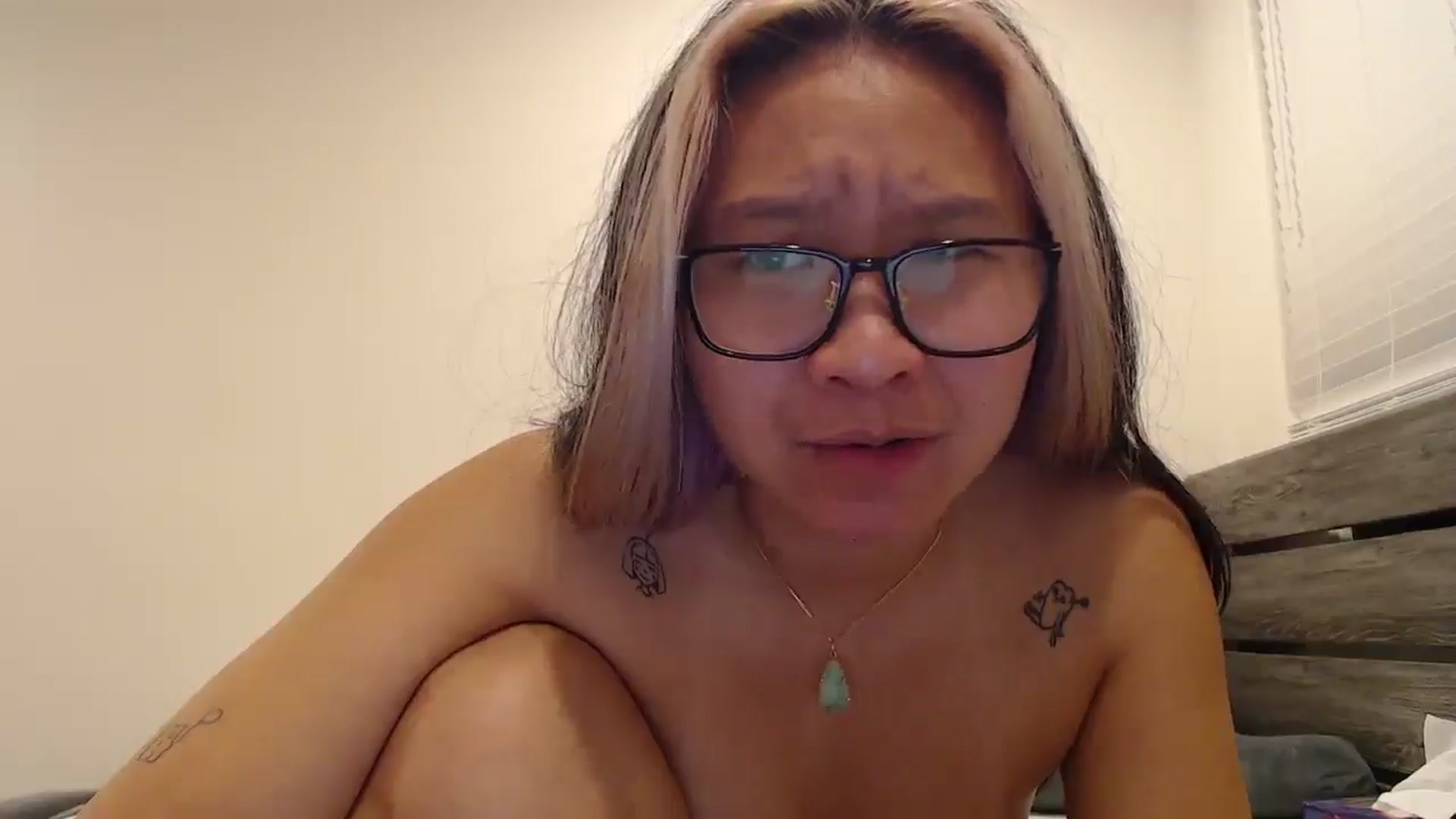 Gallery image thumbnail from CrystalCakes's myfreecams stream on, 11/27/2025, 14:07 image 12 of 20