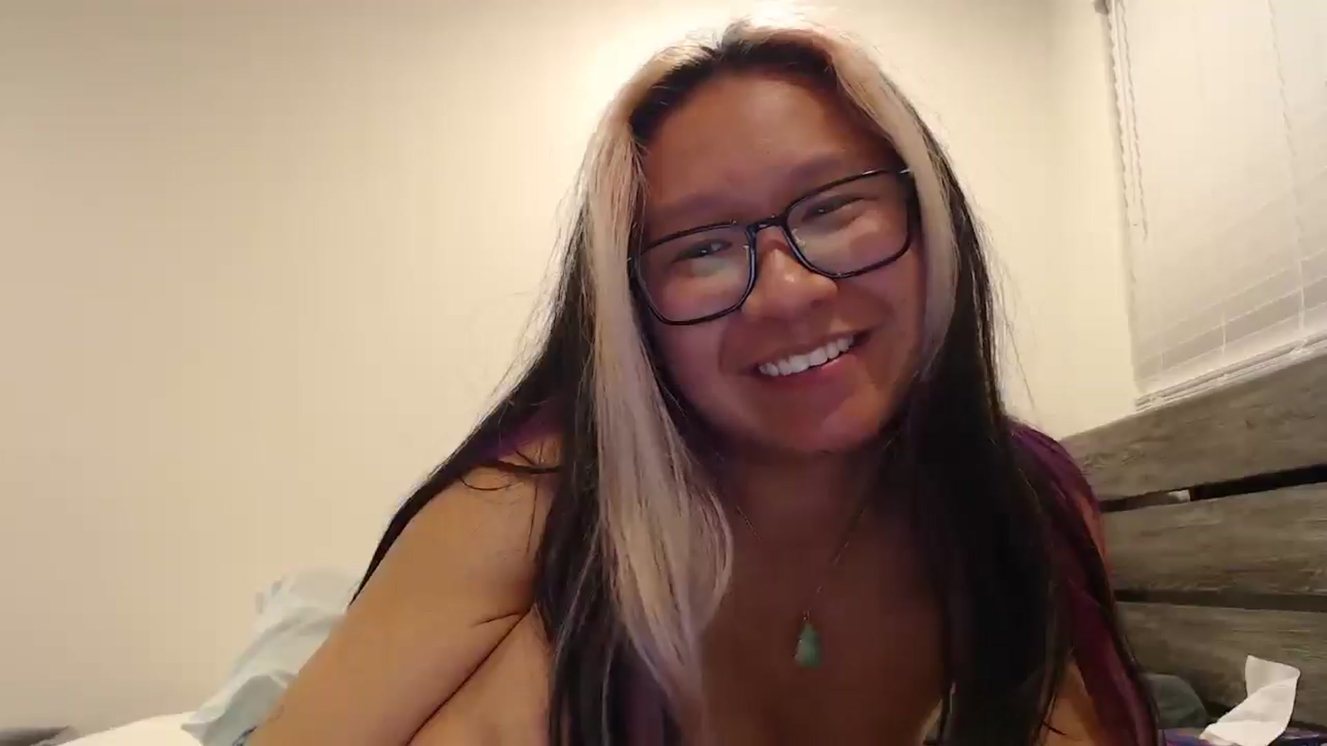 Gallery image thumbnail from CrystalCakes's myfreecams stream on, 11/27/2025, 14:07 image 18 of 20