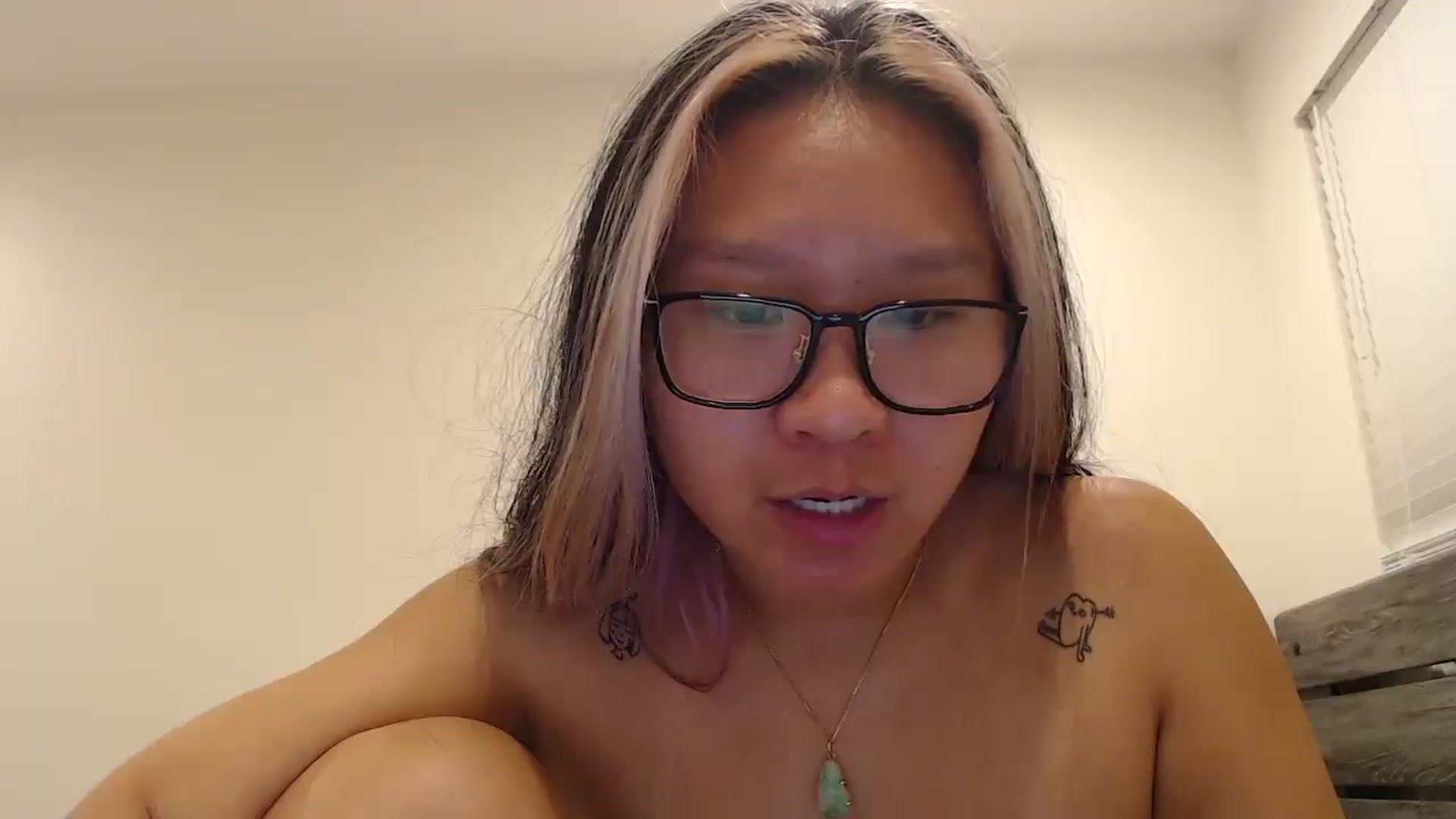 Gallery image thumbnail from CrystalCakes's myfreecams stream on, 11/27/2025, 14:07 image 5 of 20