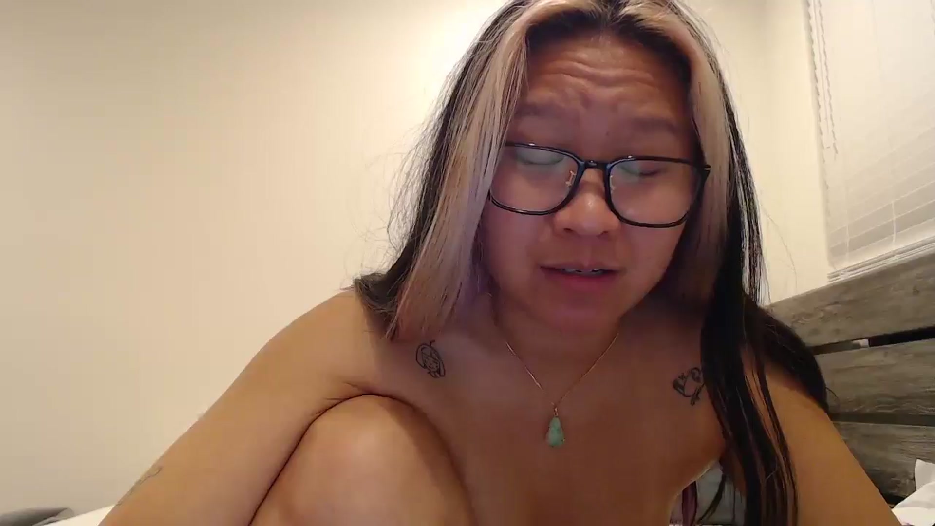 Gallery image thumbnail from CrystalCakes's myfreecams stream on, 11/27/2025, 14:07 image 14 of 20