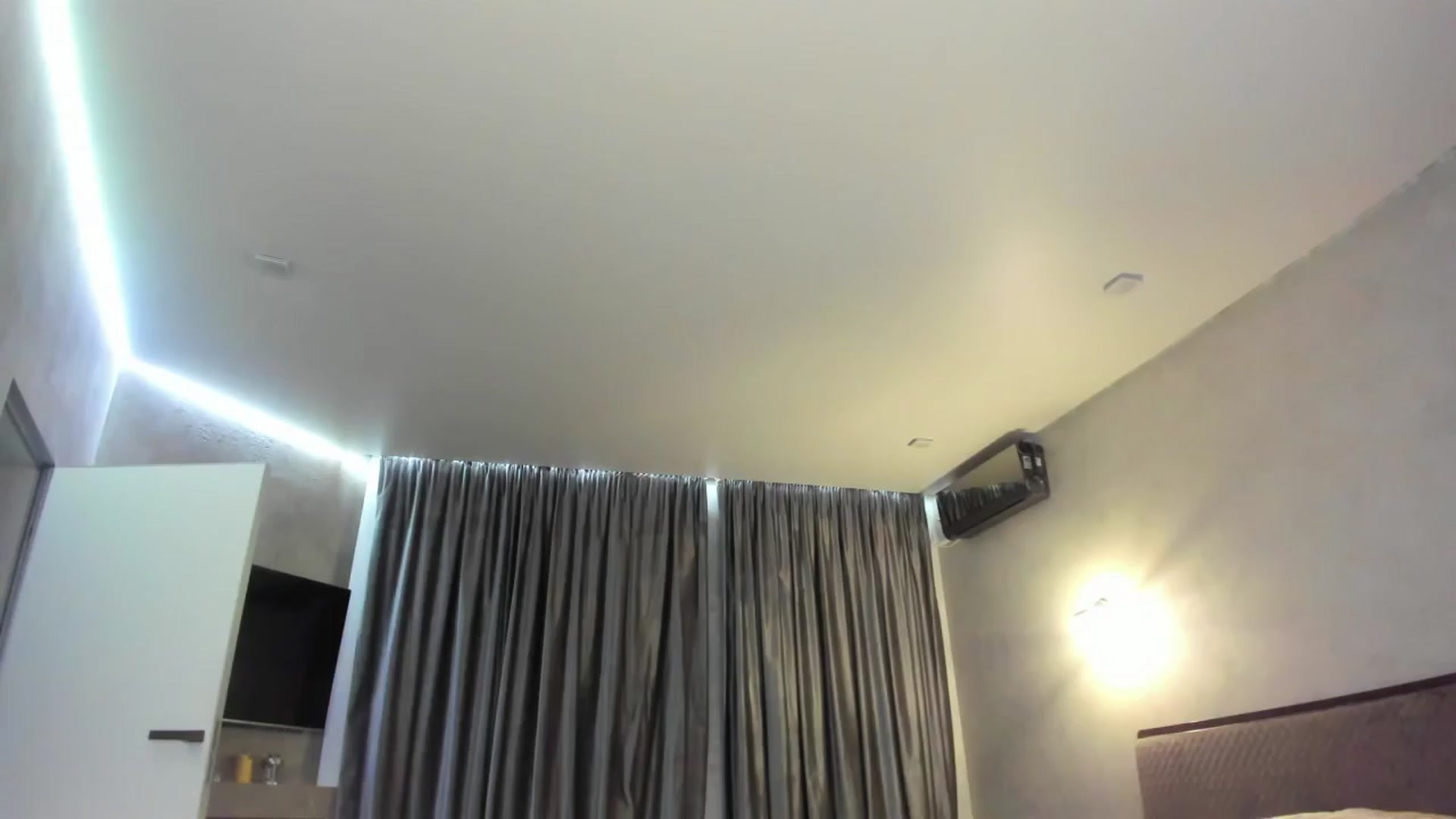 Gallery image thumbnail from CrystalK_'s myfreecams stream on, 03/26/2024, 23:20 image 9 of 20