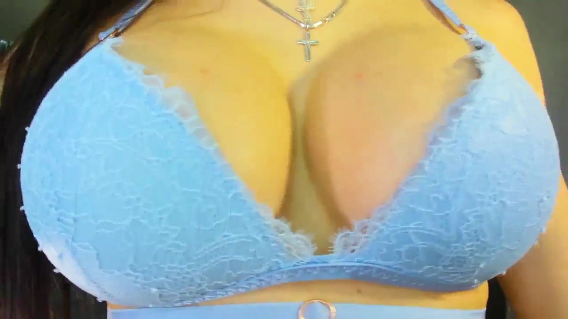 Gallery image thumbnail from CrystalK_'s myfreecams stream on, 03/27/2024, 20:08 image 5 of 20