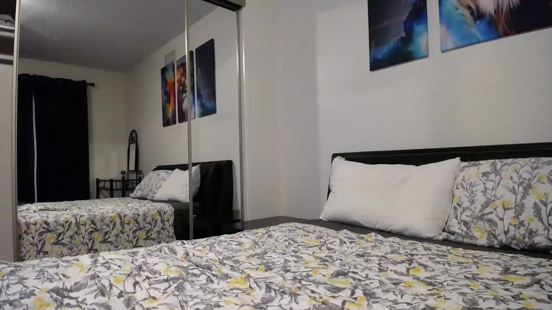 Gallery image thumbnail from CrystalLake's myfreecams stream on, 10/22/2023, 09:27 image 14 of 20