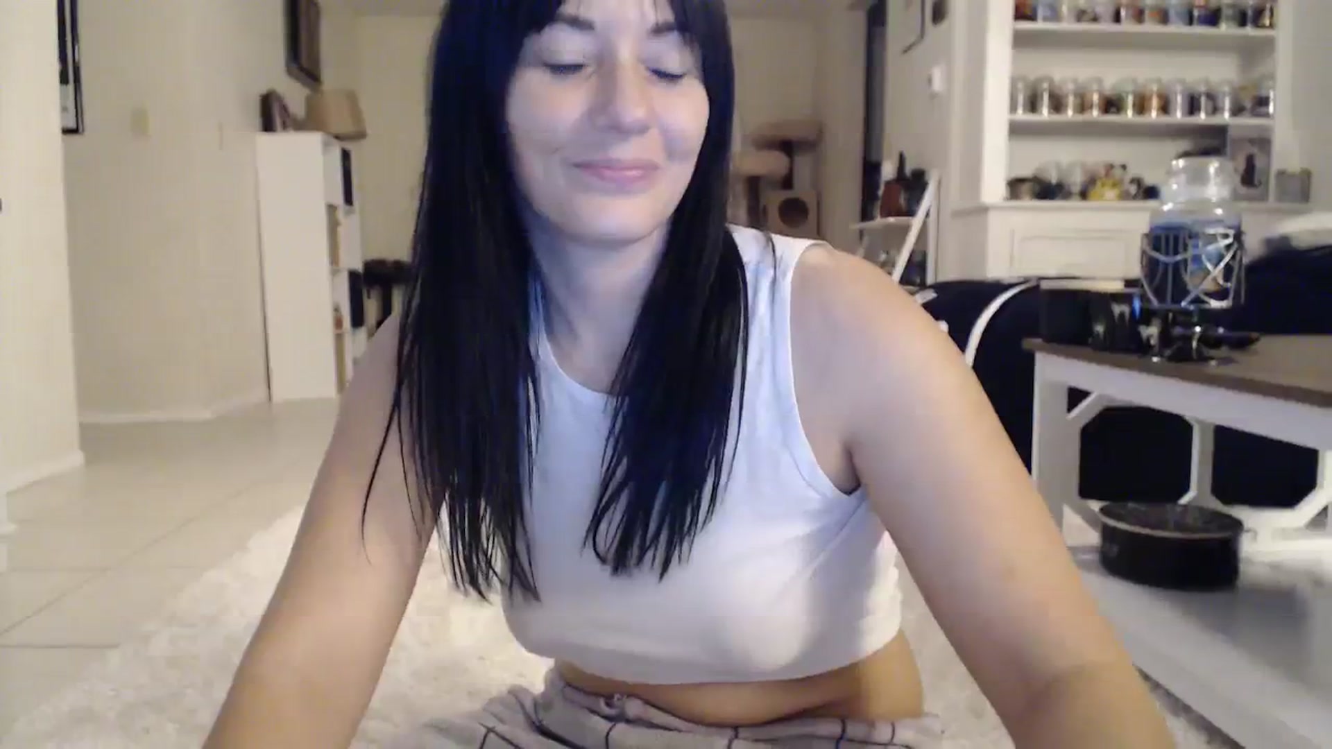 Gallery image thumbnail from CrystalLake's myfreecams stream on, 10/26/2023, 08:15 image 12 of 20