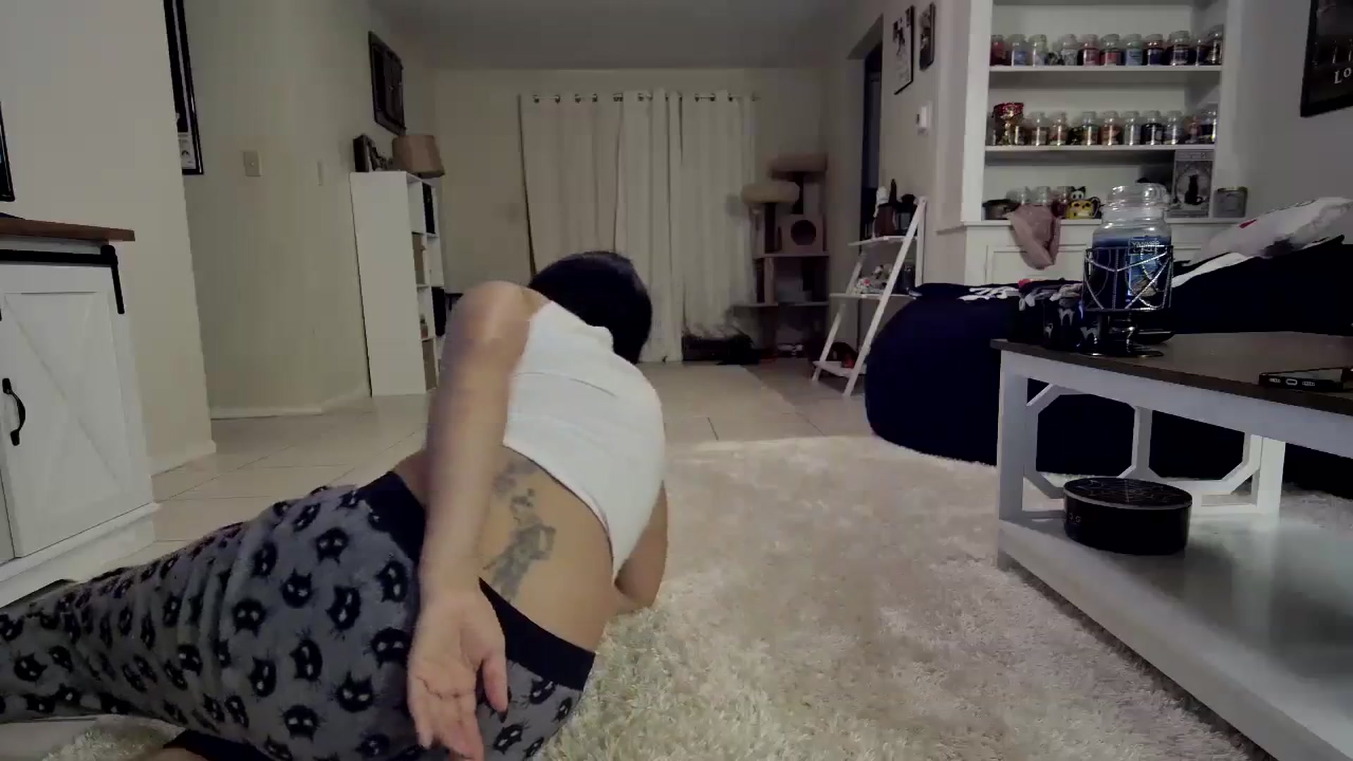 Gallery image thumbnail from CrystalLake's myfreecams stream on, 10/31/2023, 08:50 image 19 of 20