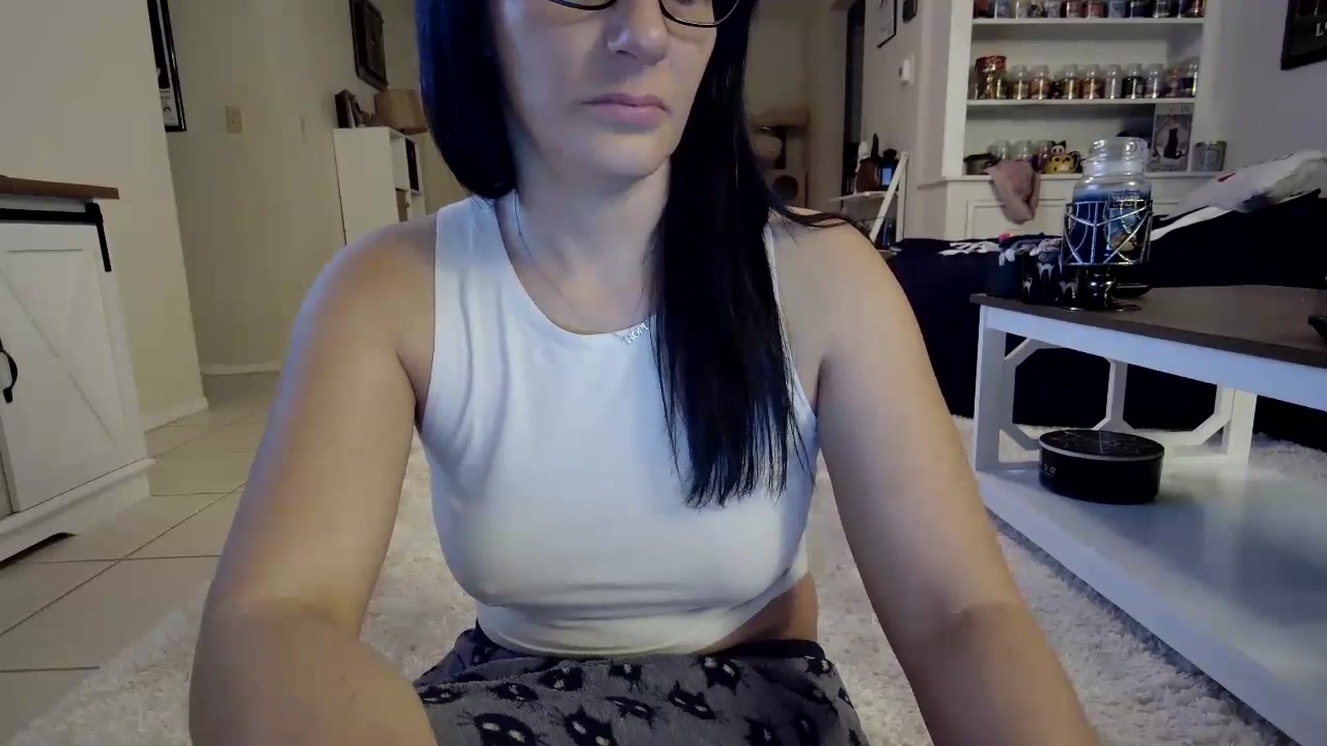 Gallery image thumbnail from CrystalLake's myfreecams stream on, 10/31/2023, 09:26 image 16 of 20