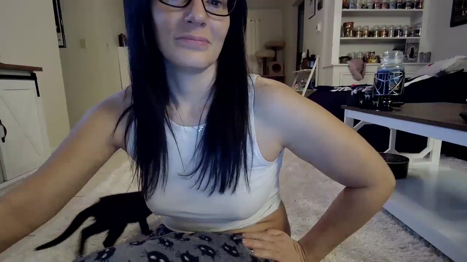 Gallery image thumbnail from CrystalLake's myfreecams stream on, 10/31/2023, 09:26 image 19 of 20
